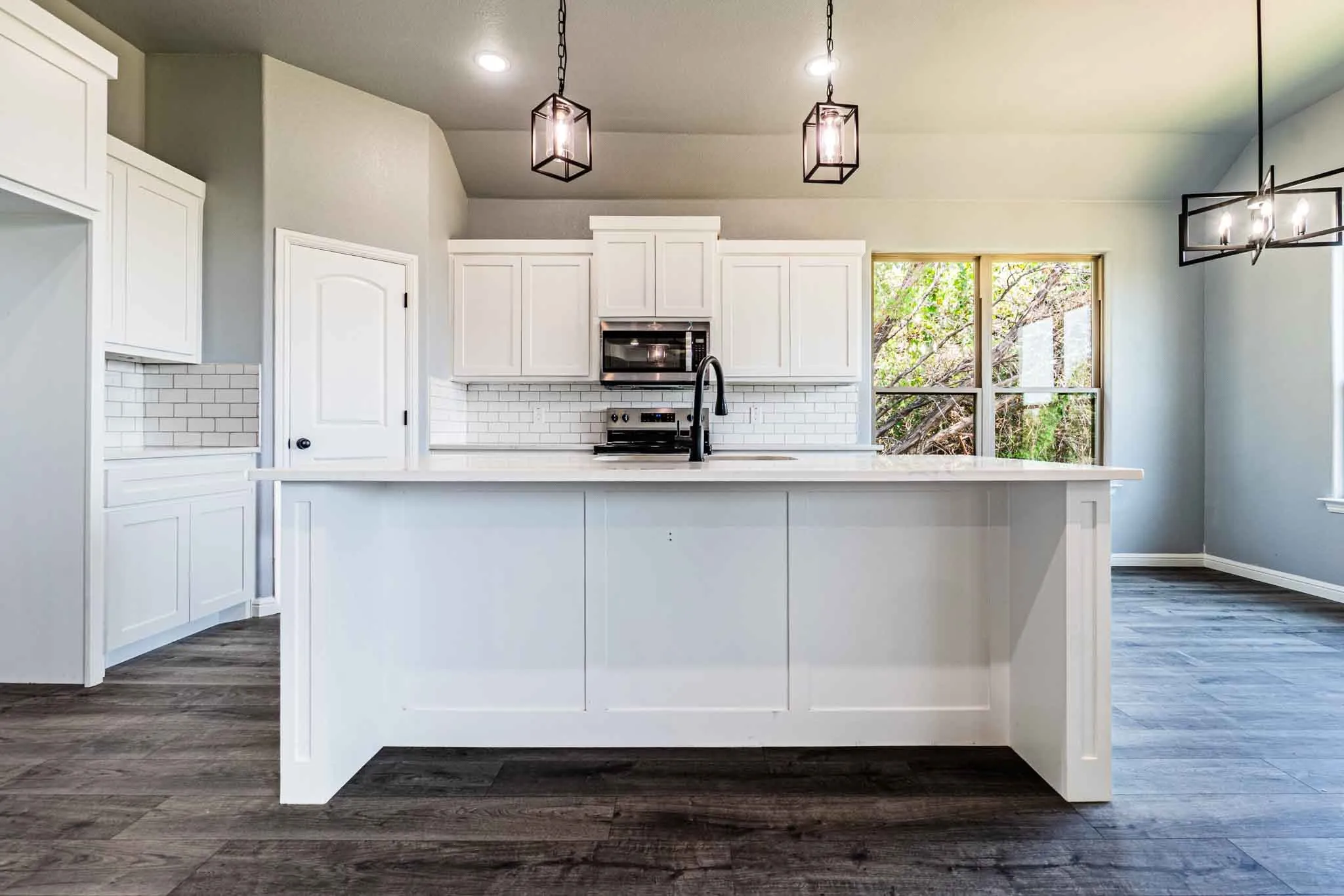 Single Family Residence For Sale in Hood County , 4019 Seminole Trail, Granbury, Texas 76048, 4 Bedroom, 2 Bathroom, 2 Garage spaces, 1,874 Sqft, built in 2026, mls#21266676, Real Estate Agent in Granbury, Homes For Sale in Hood county, Homes For Sale in Granbury, Realtor in Granbury Texas, Real Estate Brokerage Independent Realty Texas, Luminita Cordes Realtor