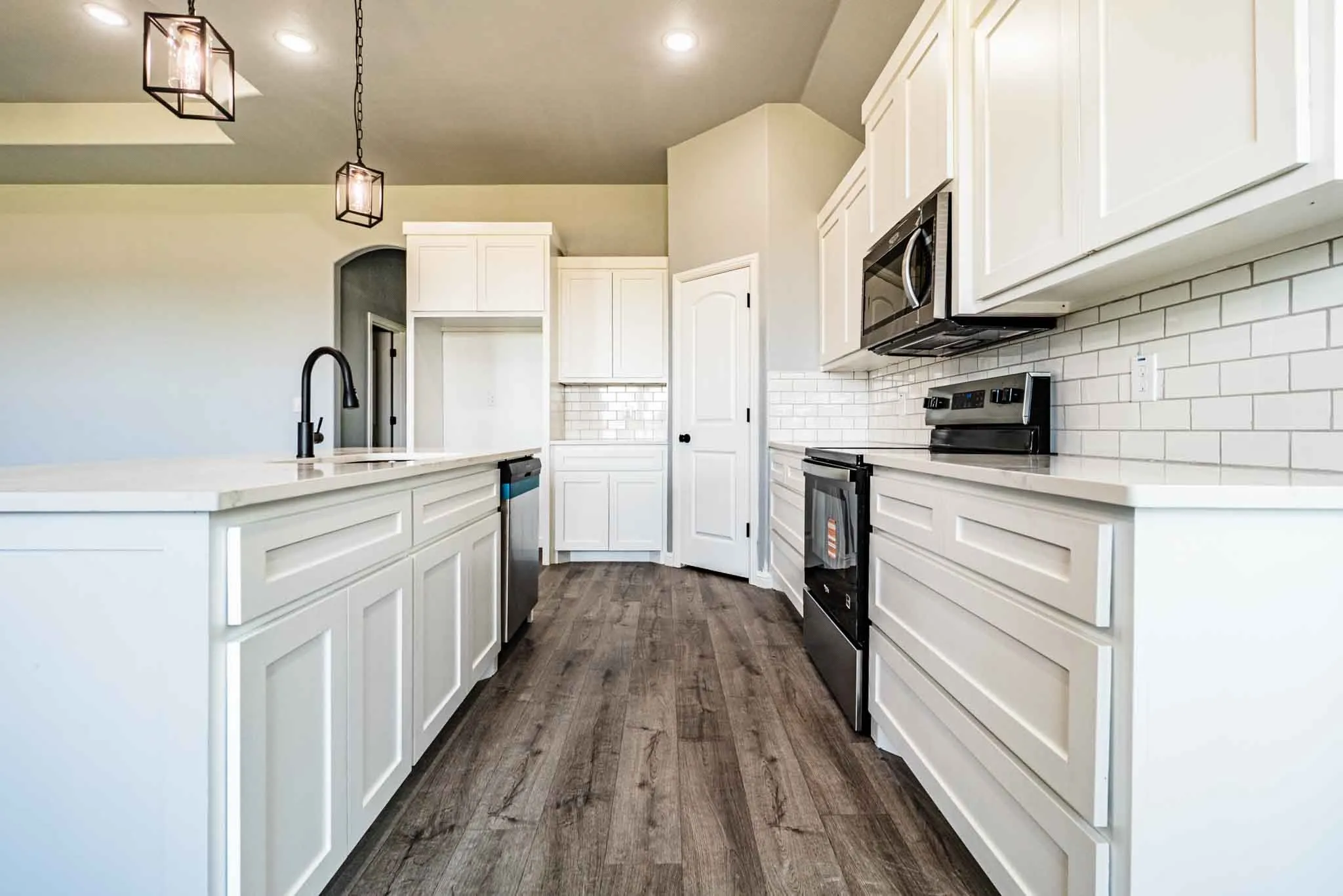 Single Family Residence For Sale in Hood County , 4019 Seminole Trail, Granbury, Texas 76048, 4 Bedroom, 2 Bathroom, 2 Garage spaces, 1,874 Sqft, built in 2026, mls#21266676, Real Estate Agent in Granbury, Homes For Sale in Hood county, Homes For Sale in Granbury, Realtor in Granbury Texas, Real Estate Brokerage Independent Realty Texas, Luminita Cordes Realtor