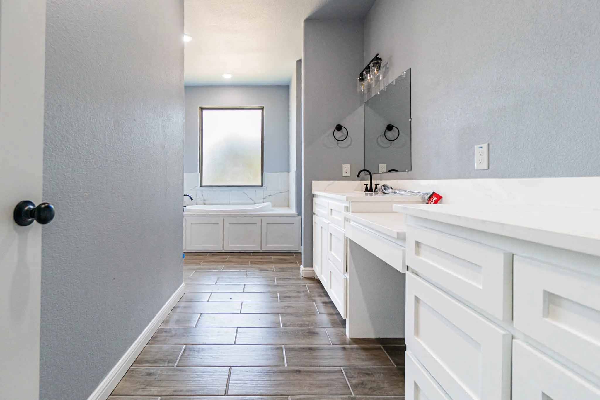 Single Family Residence For Sale in Hood County , 4019 Seminole Trail, Granbury, Texas 76048, 4 Bedroom, 2 Bathroom, 2 Garage spaces, 1,874 Sqft, built in 2026, mls#21266676, Real Estate Agent in Granbury, Homes For Sale in Hood county, Homes For Sale in Granbury, Realtor in Granbury Texas, Real Estate Brokerage Independent Realty Texas, Luminita Cordes Realtor