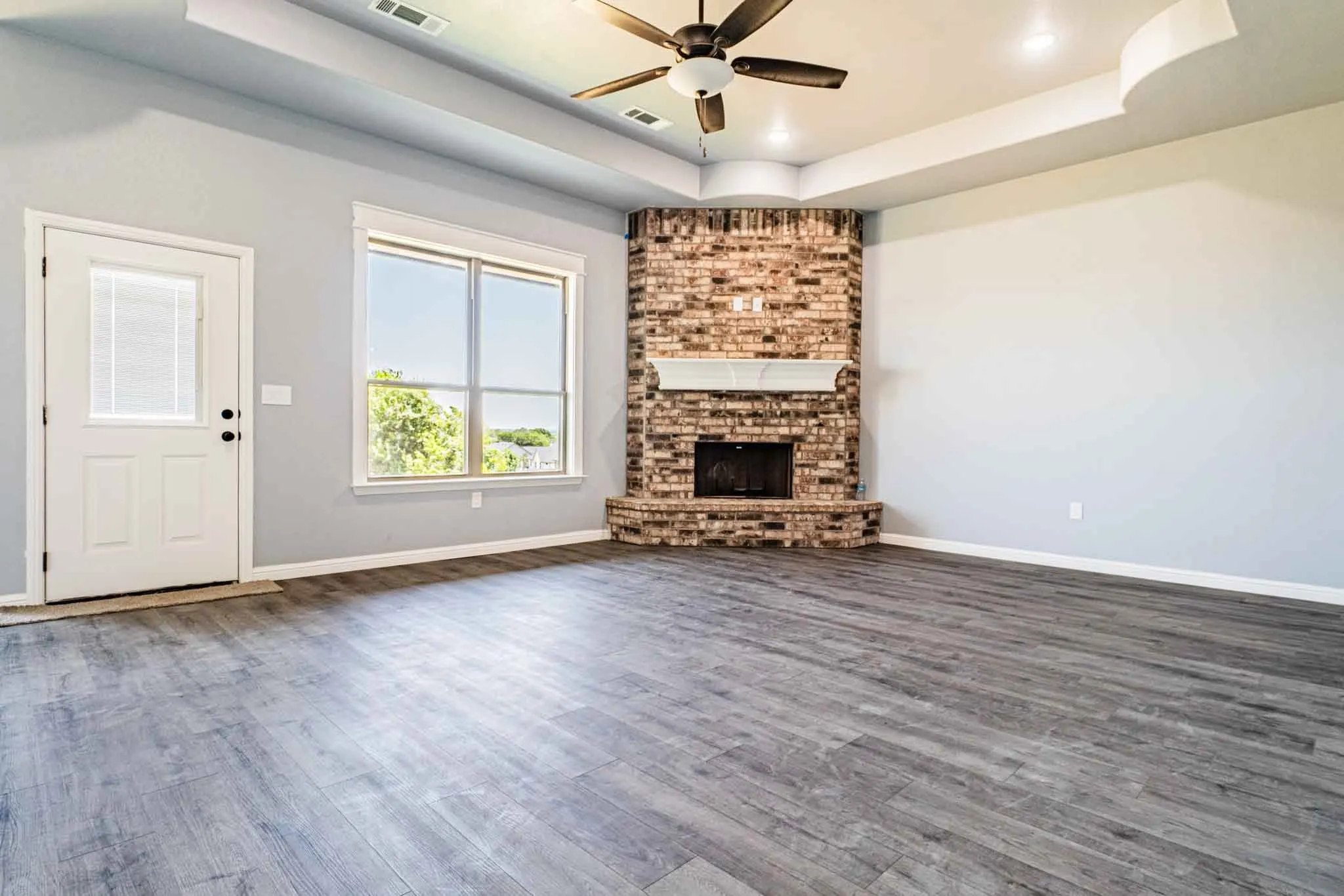 Single Family Residence For Sale in Hood County , 4019 Seminole Trail, Granbury, Texas 76048, 4 Bedroom, 2 Bathroom, 2 Garage spaces, 1,874 Sqft, built in 2026, mls#21266676, Real Estate Agent in Granbury, Homes For Sale in Hood county, Homes For Sale in Granbury, Realtor in Granbury Texas, Real Estate Brokerage Independent Realty Texas, Luminita Cordes Realtor