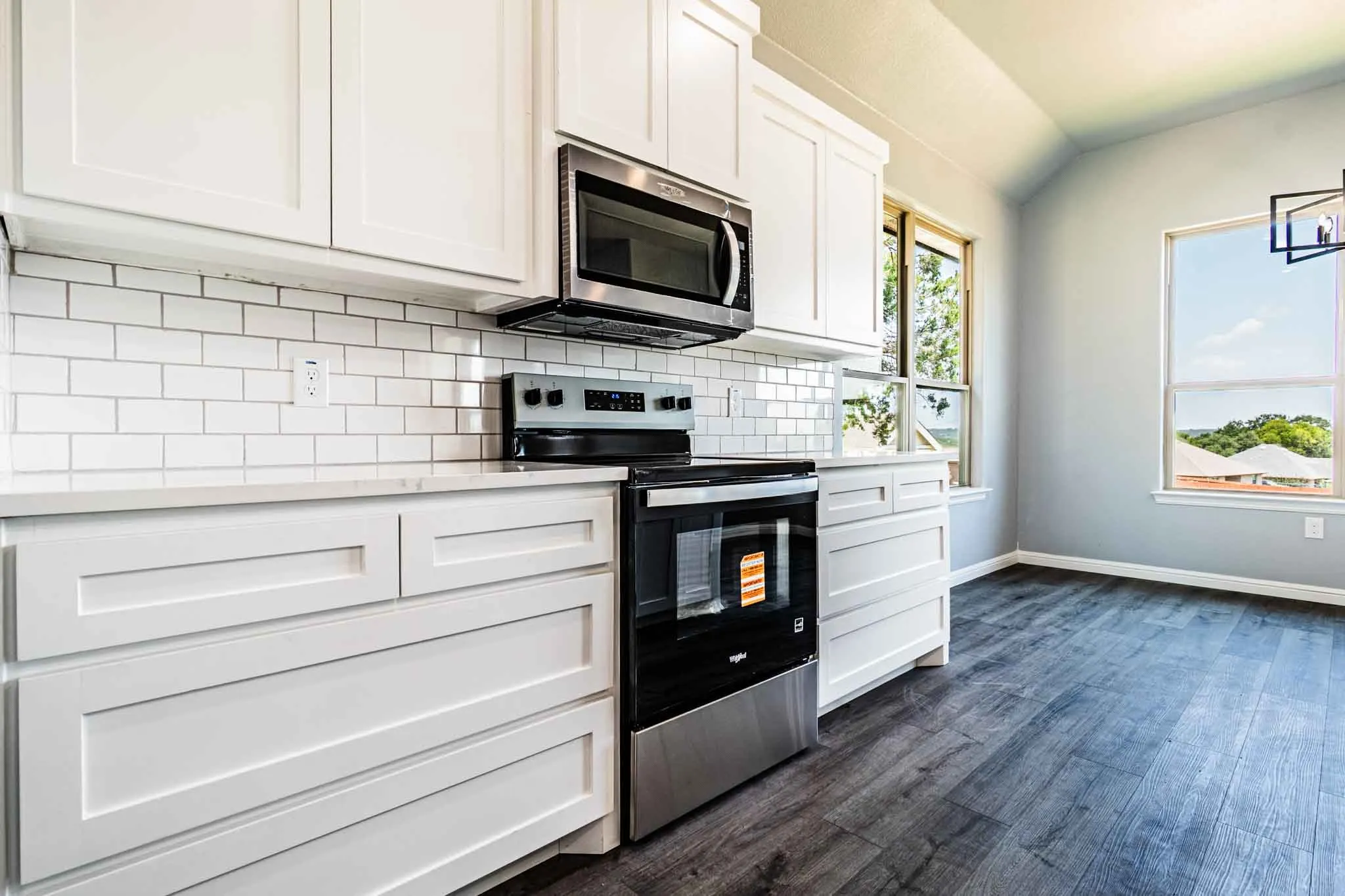Single Family Residence For Sale in Hood County , 4019 Seminole Trail, Granbury, Texas 76048, 4 Bedroom, 2 Bathroom, 2 Garage spaces, 1,874 Sqft, built in 2026, mls#21266676, Real Estate Agent in Granbury, Homes For Sale in Hood county, Homes For Sale in Granbury, Realtor in Granbury Texas, Real Estate Brokerage Independent Realty Texas, Luminita Cordes Realtor