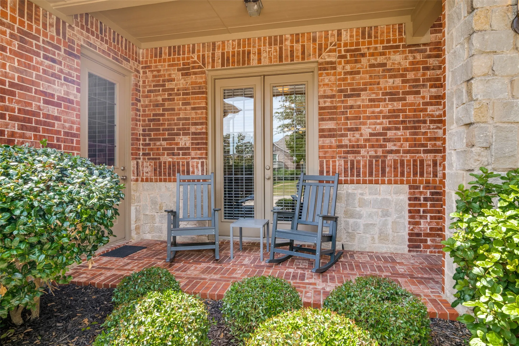 Property situated on a large quiet cul-de-sac with mature trees and a manicured lawn