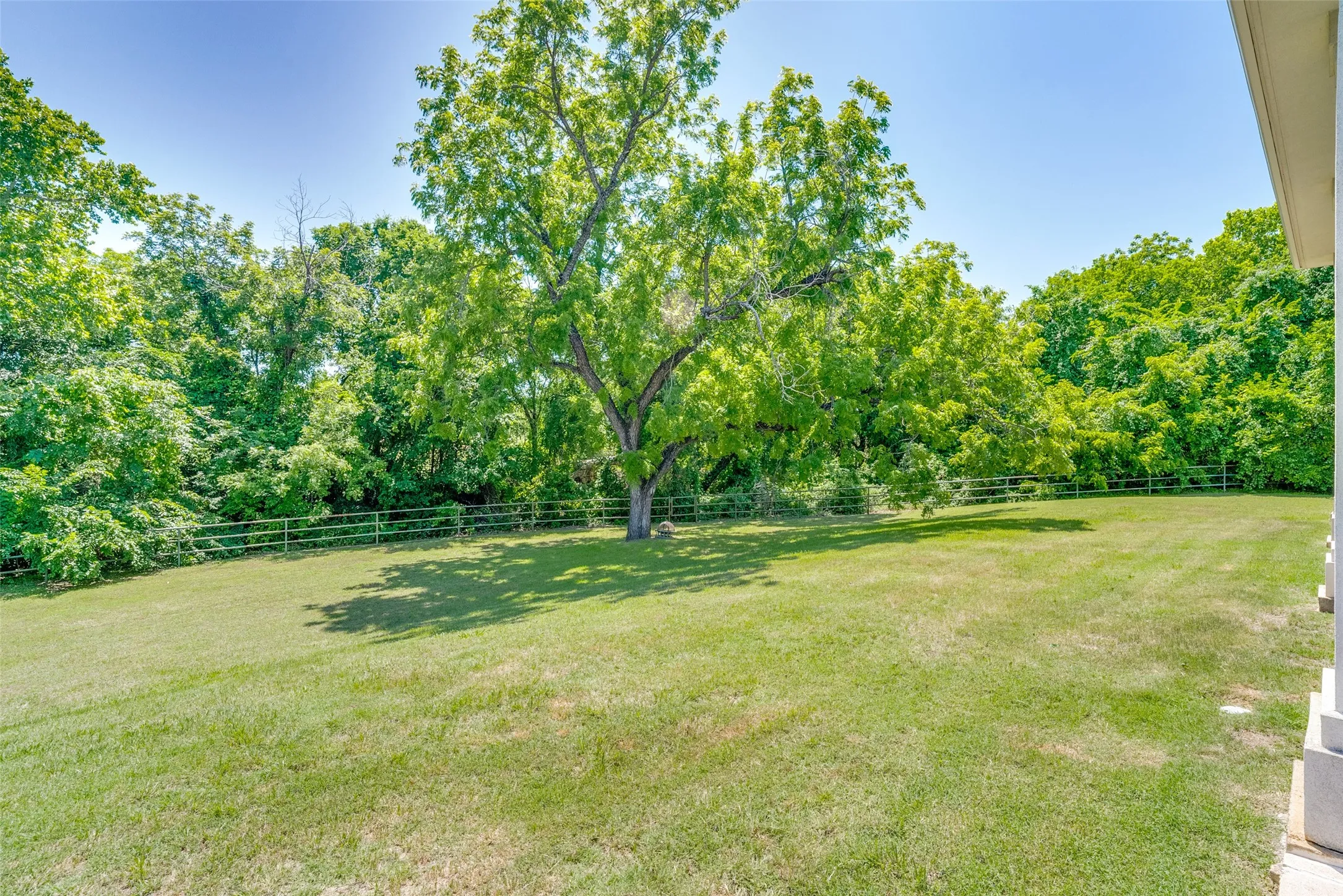 Single Family Residence For Sale in Parker County , 105 Sedalia Drive, Fort Worth, Texas 76108, 4 Bedroom, 4 Bathroom, 3 Garage spaces, 4,582 Sqft, built in 2005, mls#21263208, Real Estate Agent in Fort Worth, Homes For Sale in Parker county, Homes For Sale in Fort Worth, Realtor in Fort Worth Texas, Real Estate Brokerage Independent Realty Texas, Luminita Cordes Realtor