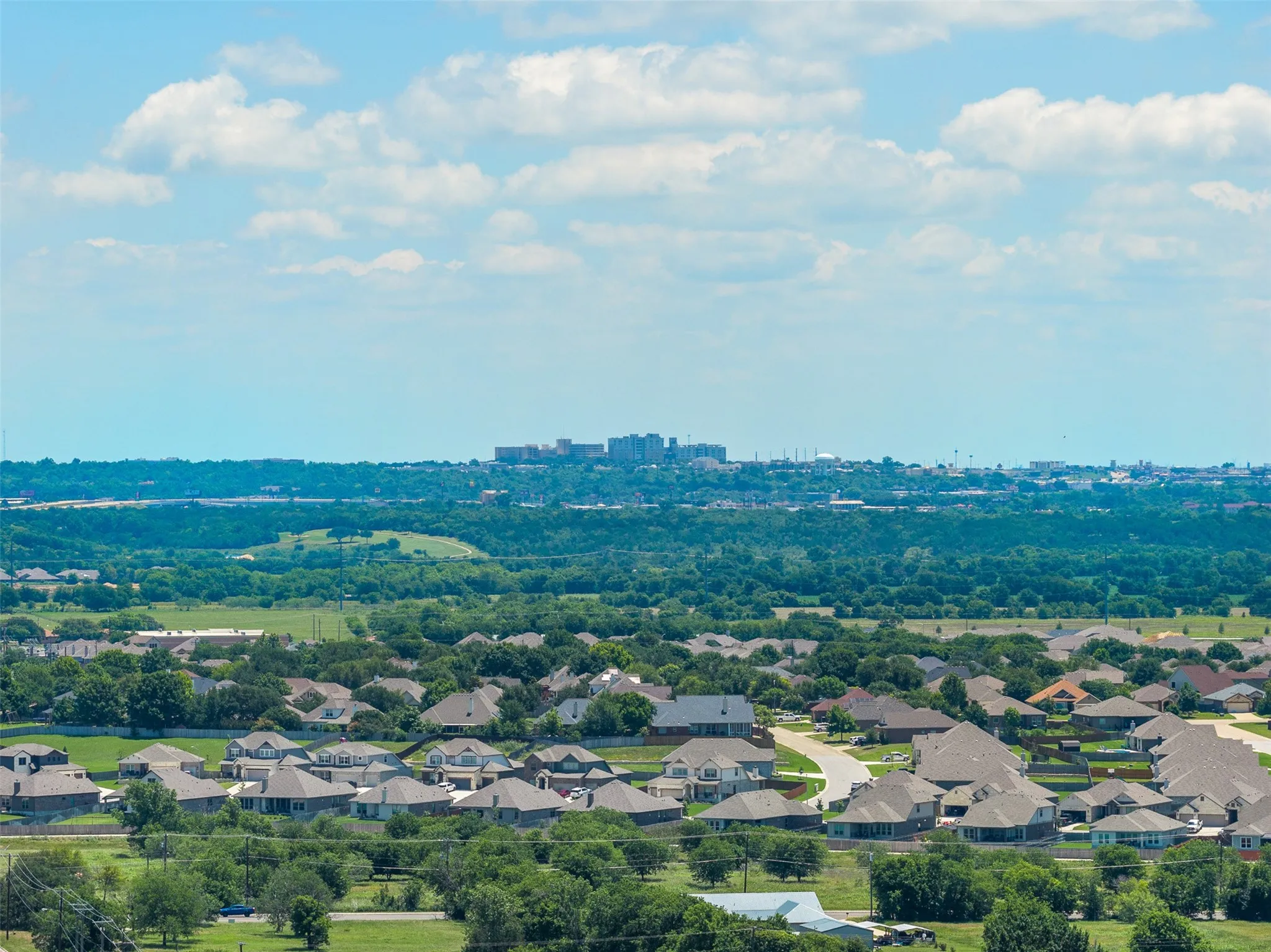 Single Family Residence For Sale in Bell County , 9104 Lonesome Oak Drive, Temple, Texas 76502, 3 Bedrooms, 2 Bathrooms, 2 Garage spaces, 1,624 Sqft, built in 2016, Price $270,000, mls#21275643, Real Estate Agent in Temple, Homes For Sale in Bell county, Homes For Sale in Temple, Realtor in Temple Texas, Real Estate Brokerage Independent Realty Texas, Luminita Cordes Realtor