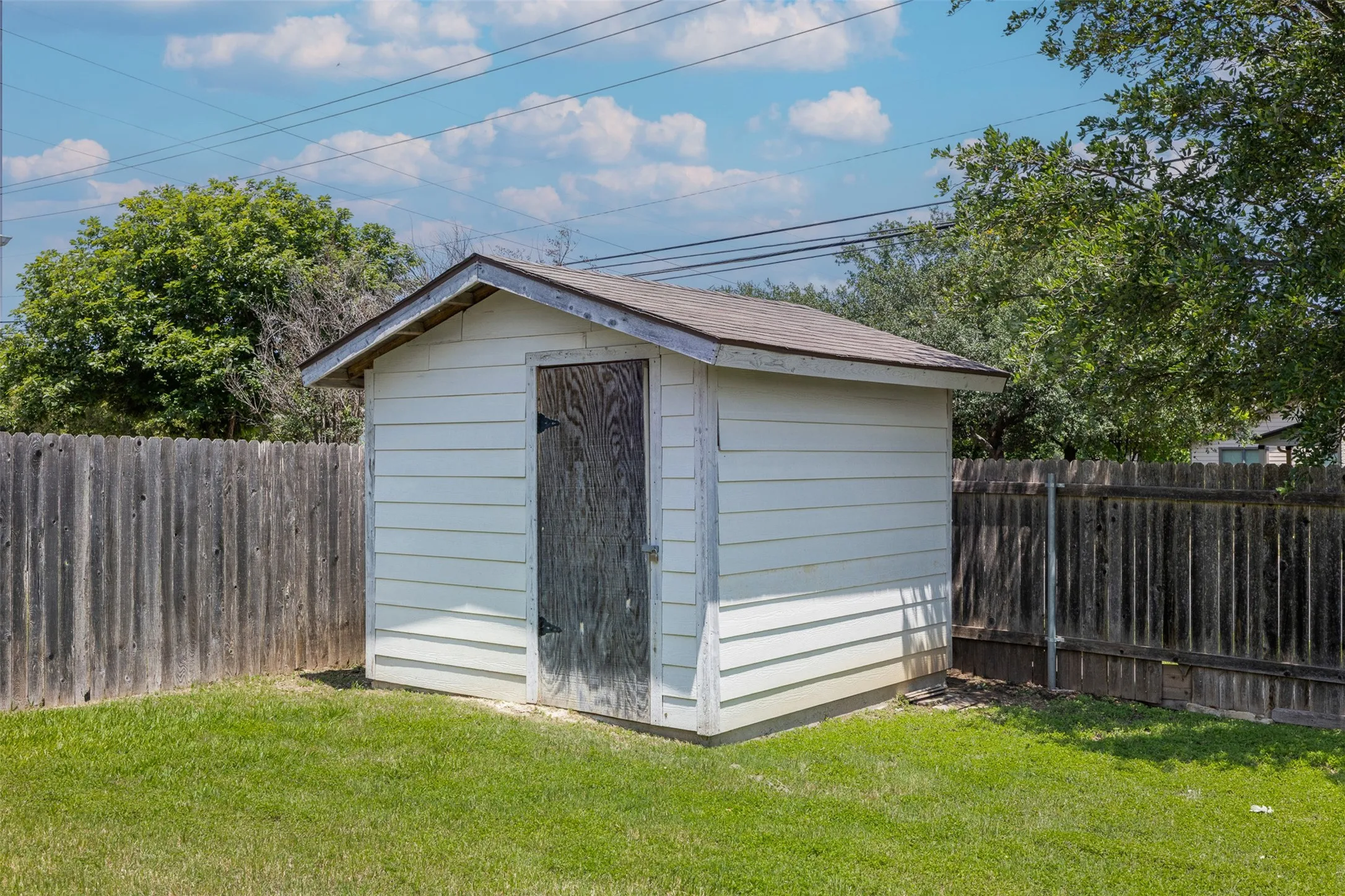 Single Family Residence For Sale in Bell County , 9104 Lonesome Oak Drive, Temple, Texas 76502, 3 Bedrooms, 2 Bathrooms, 2 Garage spaces, 1,624 Sqft, built in 2016, Price $270,000, mls#21275643, Real Estate Agent in Temple, Homes For Sale in Bell county, Homes For Sale in Temple, Realtor in Temple Texas, Real Estate Brokerage Independent Realty Texas, Luminita Cordes Realtor