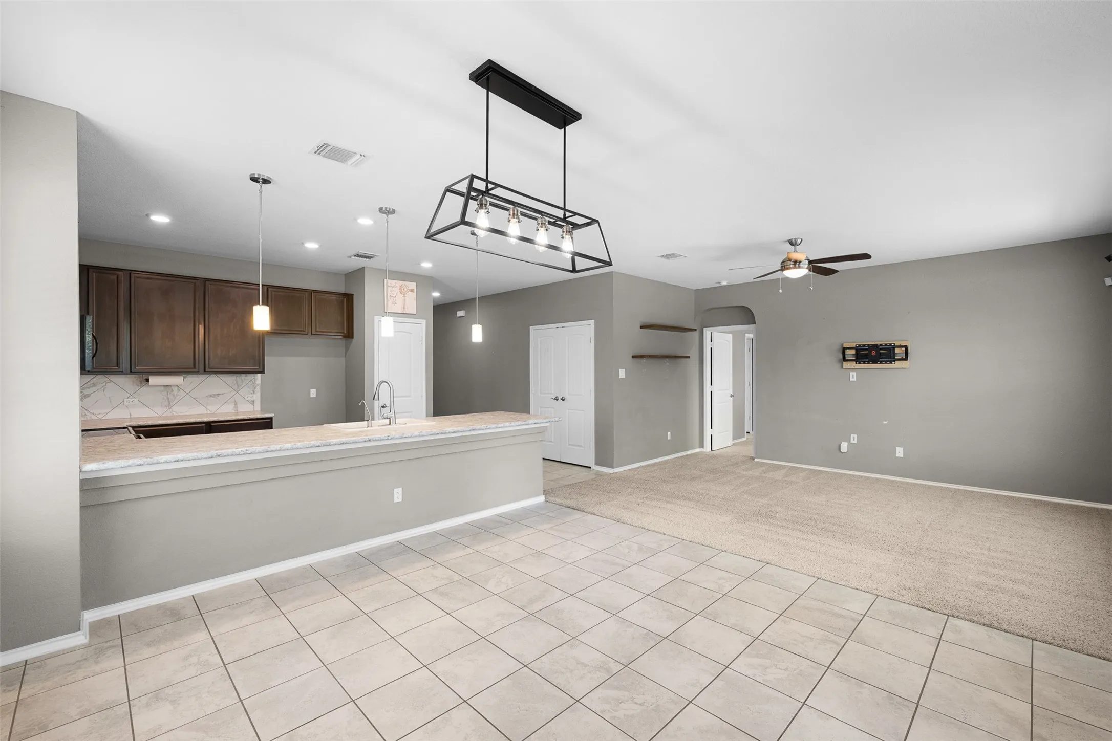 Single Family Residence For Sale in Bell County , 9104 Lonesome Oak Drive, Temple, Texas 76502, 3 Bedrooms, 2 Bathrooms, 2 Garage spaces, 1,624 Sqft, built in 2016, Price $270,000, mls#21275643, Real Estate Agent in Temple, Homes For Sale in Bell county, Homes For Sale in Temple, Realtor in Temple Texas, Real Estate Brokerage Independent Realty Texas, Luminita Cordes Realtor