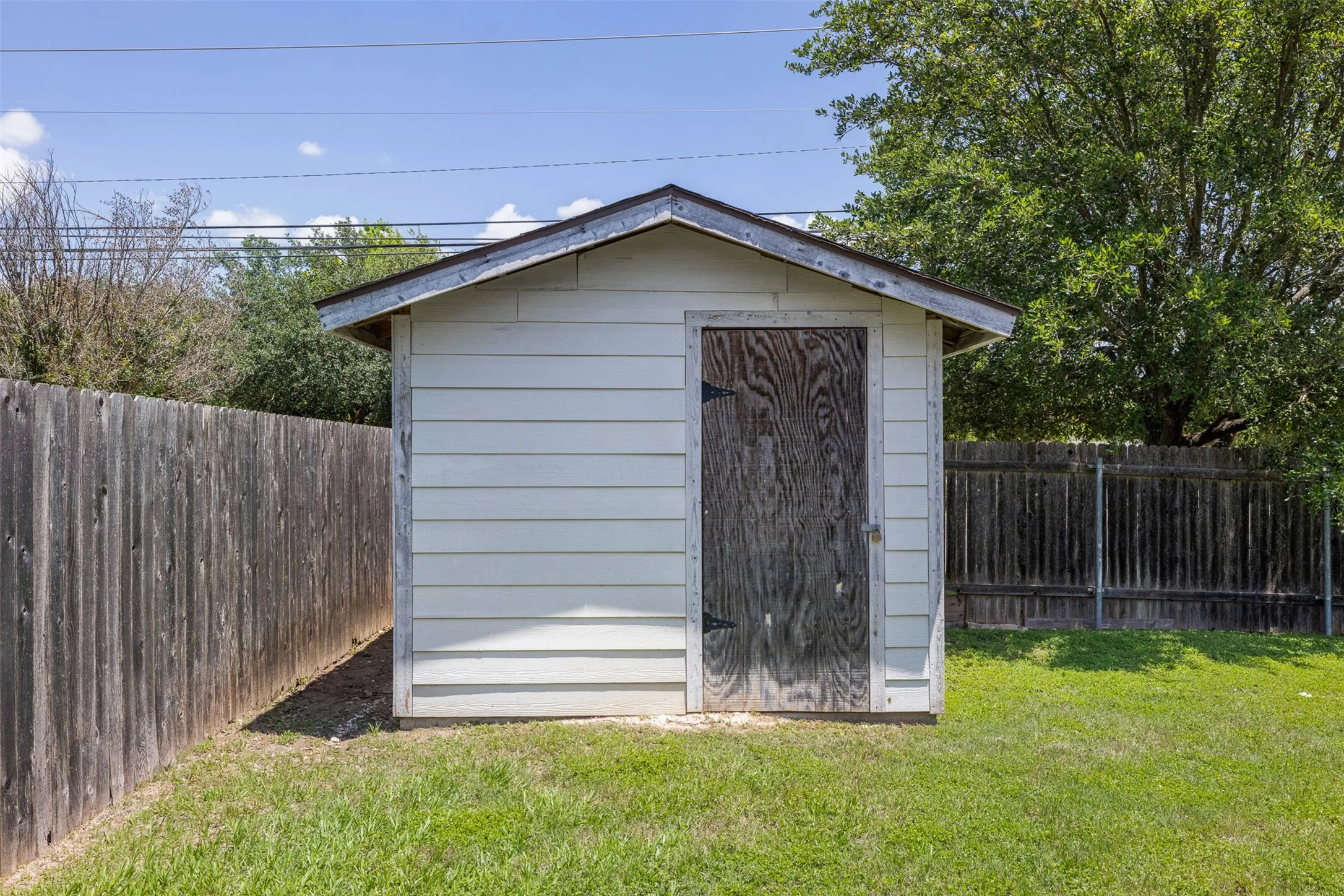 Single Family Residence For Sale in Bell County , 9104 Lonesome Oak Drive, Temple, Texas 76502, 3 Bedrooms, 2 Bathrooms, 2 Garage spaces, 1,624 Sqft, built in 2016, Price $270,000, mls#21275643, Real Estate Agent in Temple, Homes For Sale in Bell county, Homes For Sale in Temple, Realtor in Temple Texas, Real Estate Brokerage Independent Realty Texas, Luminita Cordes Realtor