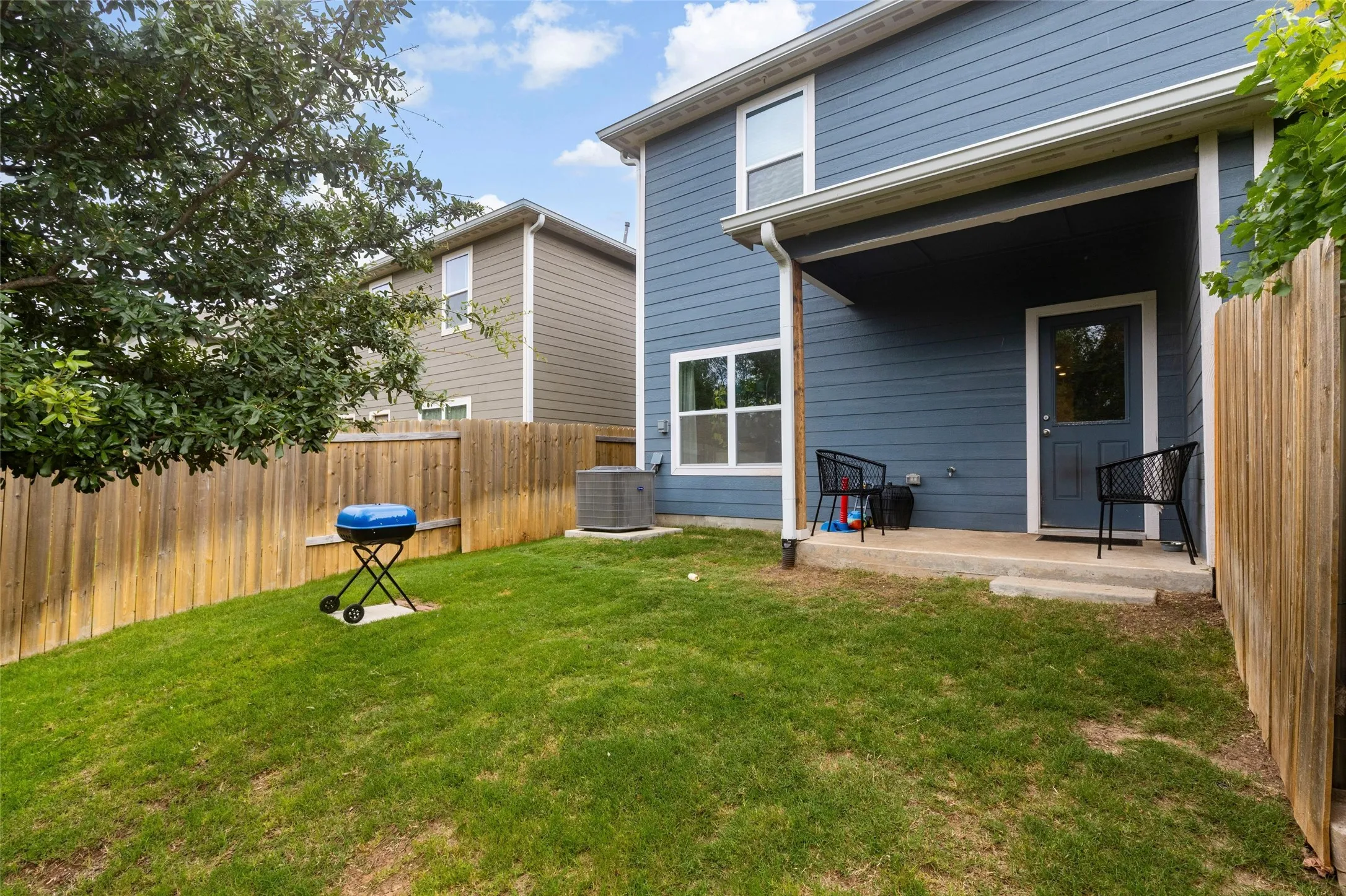 Single Family Residence For Sale in Collin County , 311 Marsh Lane, Princeton, Texas 75407, 3 Bedroom, 3 Bathroom, 2 Garage spaces, 1,550 Sqft, built in 2022, mls#21276561, Real Estate Agent in Princeton, Homes For Sale in Collin county, Homes For Sale in Princeton, Realtor in Princeton Texas, Real Estate Brokerage Independent Realty Texas, Luminita Cordes Realtor