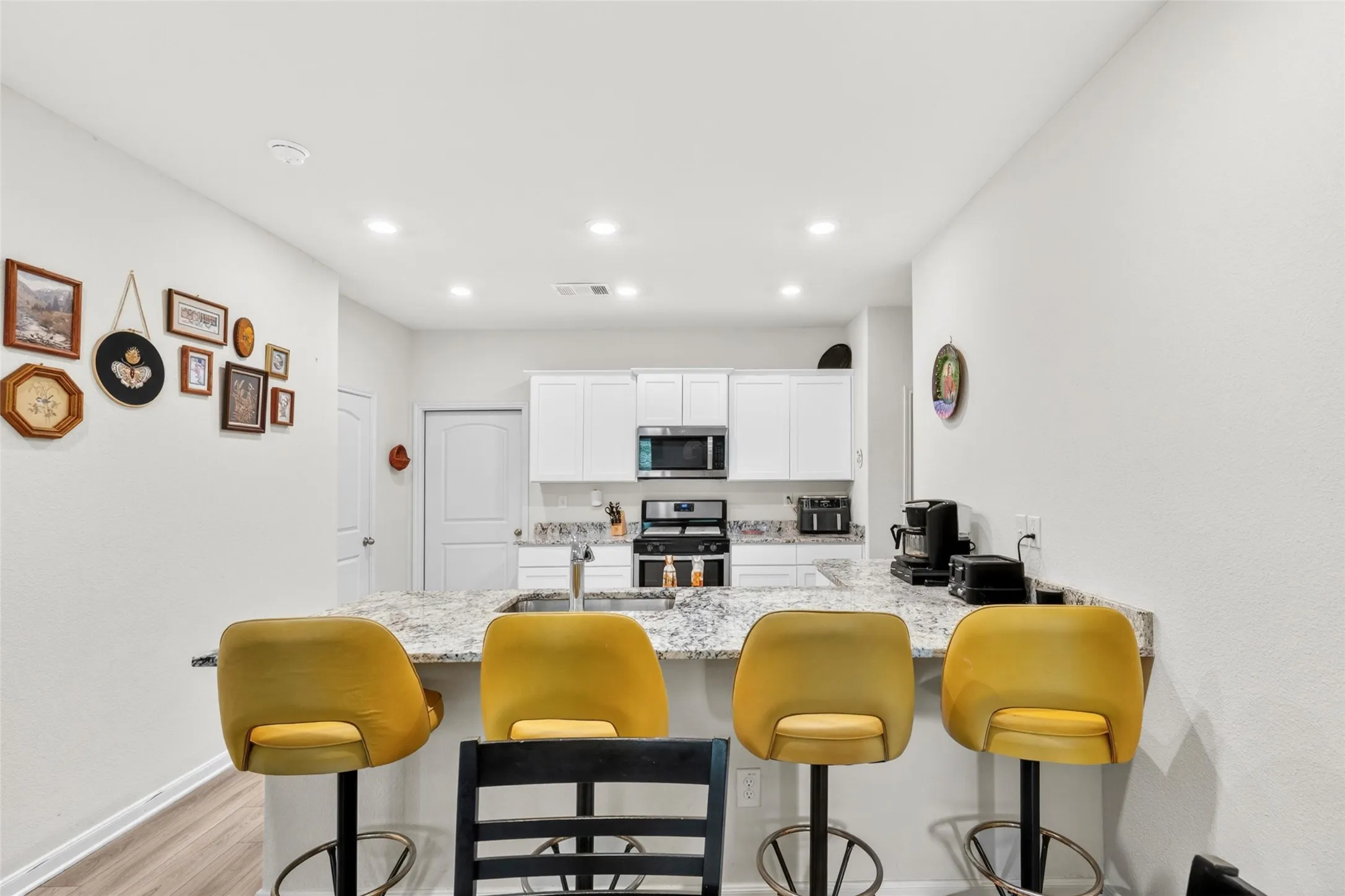 Single Family Residence For Sale in Collin County , 311 Marsh Lane, Princeton, Texas 75407, 3 Bedroom, 3 Bathroom, 2 Garage spaces, 1,550 Sqft, built in 2022, mls#21276561, Real Estate Agent in Princeton, Homes For Sale in Collin county, Homes For Sale in Princeton, Realtor in Princeton Texas, Real Estate Brokerage Independent Realty Texas, Luminita Cordes Realtor