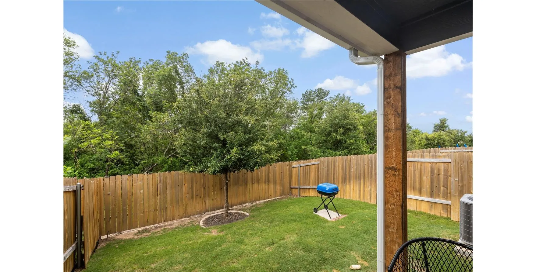 Single Family Residence For Sale in Collin County , 311 Marsh Lane, Princeton, Texas 75407, 3 Bedroom, 3 Bathroom, 2 Garage spaces, 1,550 Sqft, built in 2022, mls#21276561, Real Estate Agent in Princeton, Homes For Sale in Collin county, Homes For Sale in Princeton, Realtor in Princeton Texas, Real Estate Brokerage Independent Realty Texas, Luminita Cordes Realtor