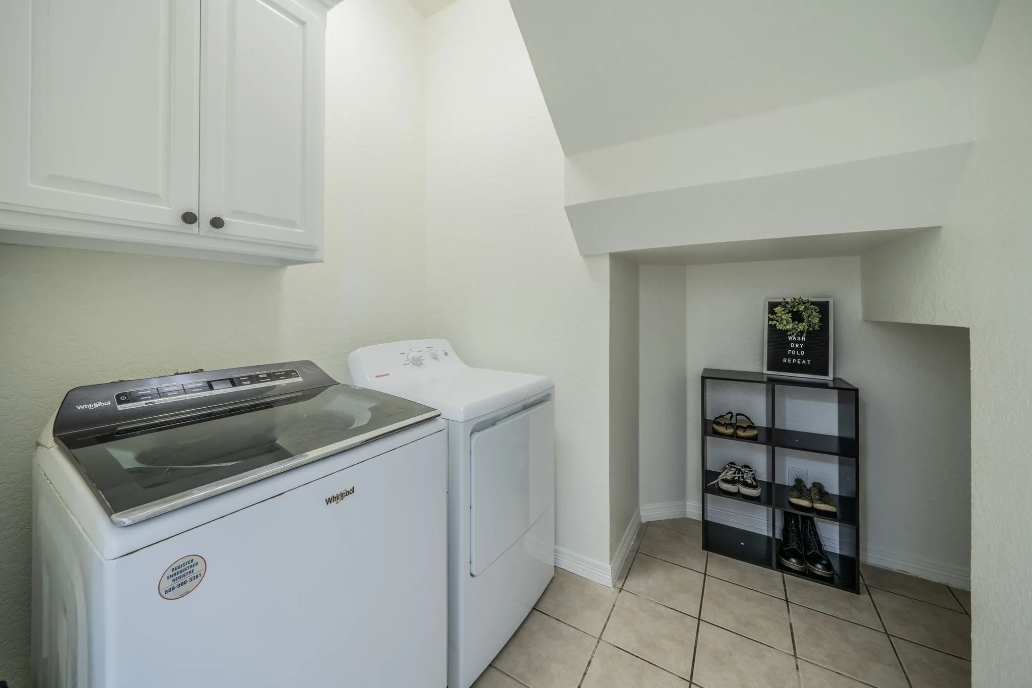 Single Family Residence For Sale in Parker County , 2114 Sagewood Drive, Weatherford, Texas 76087, 5 Bedroom, 3 Bathroom, 2 Garage spaces, 2,626 Sqft, built in 1999, mls#21270567, Real Estate Agent in Weatherford, Homes For Sale in Parker county, Homes For Sale in Weatherford, Realtor in Weatherford Texas, Real Estate Brokerage Independent Realty Texas, Luminita Cordes Realtor
