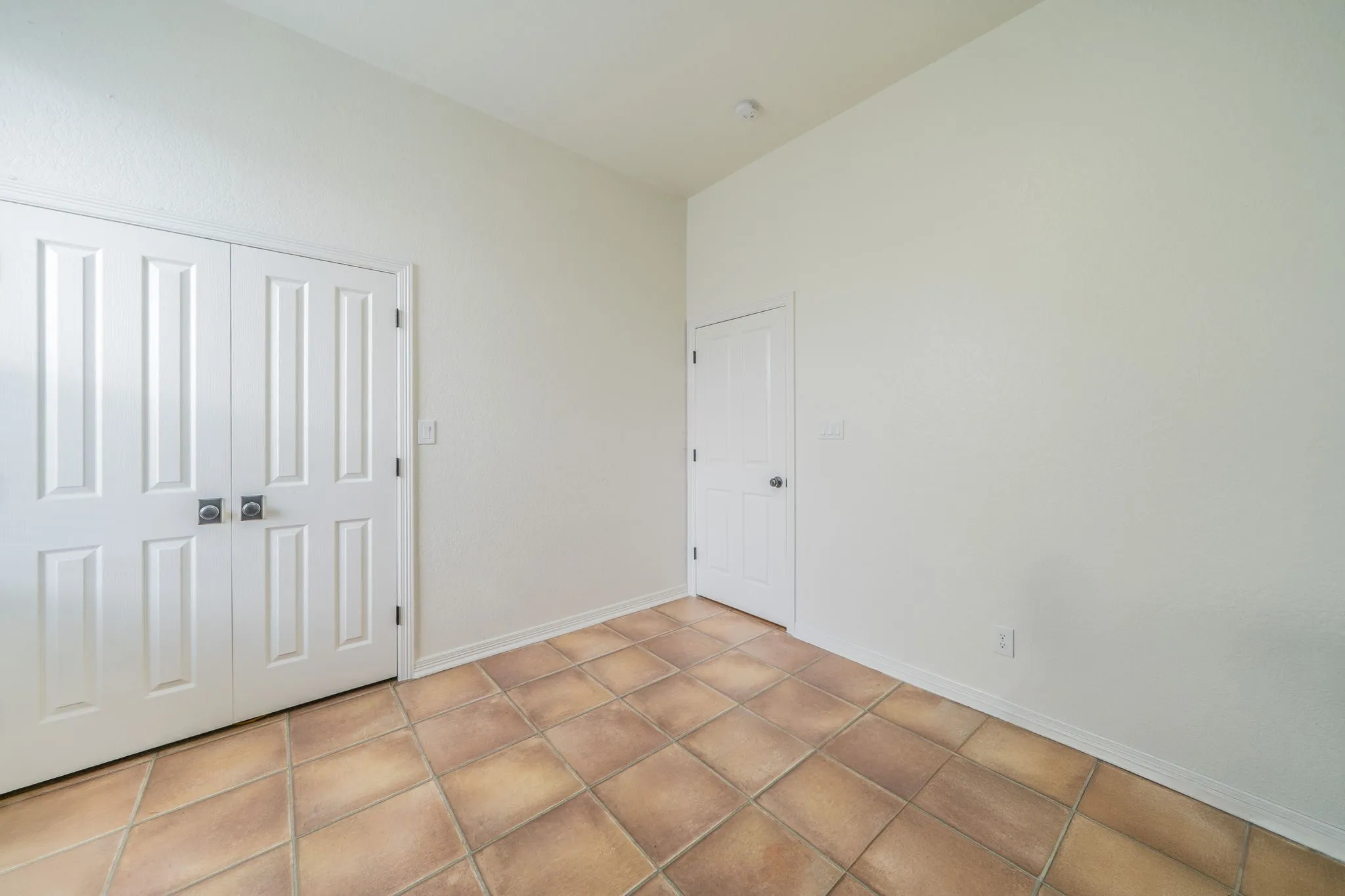 Single Family Residence For Sale in Parker County , 2114 Sagewood Drive, Weatherford, Texas 76087, 5 Bedroom, 3 Bathroom, 2 Garage spaces, 2,626 Sqft, built in 1999, mls#21270567, Real Estate Agent in Weatherford, Homes For Sale in Parker county, Homes For Sale in Weatherford, Realtor in Weatherford Texas, Real Estate Brokerage Independent Realty Texas, Luminita Cordes Realtor