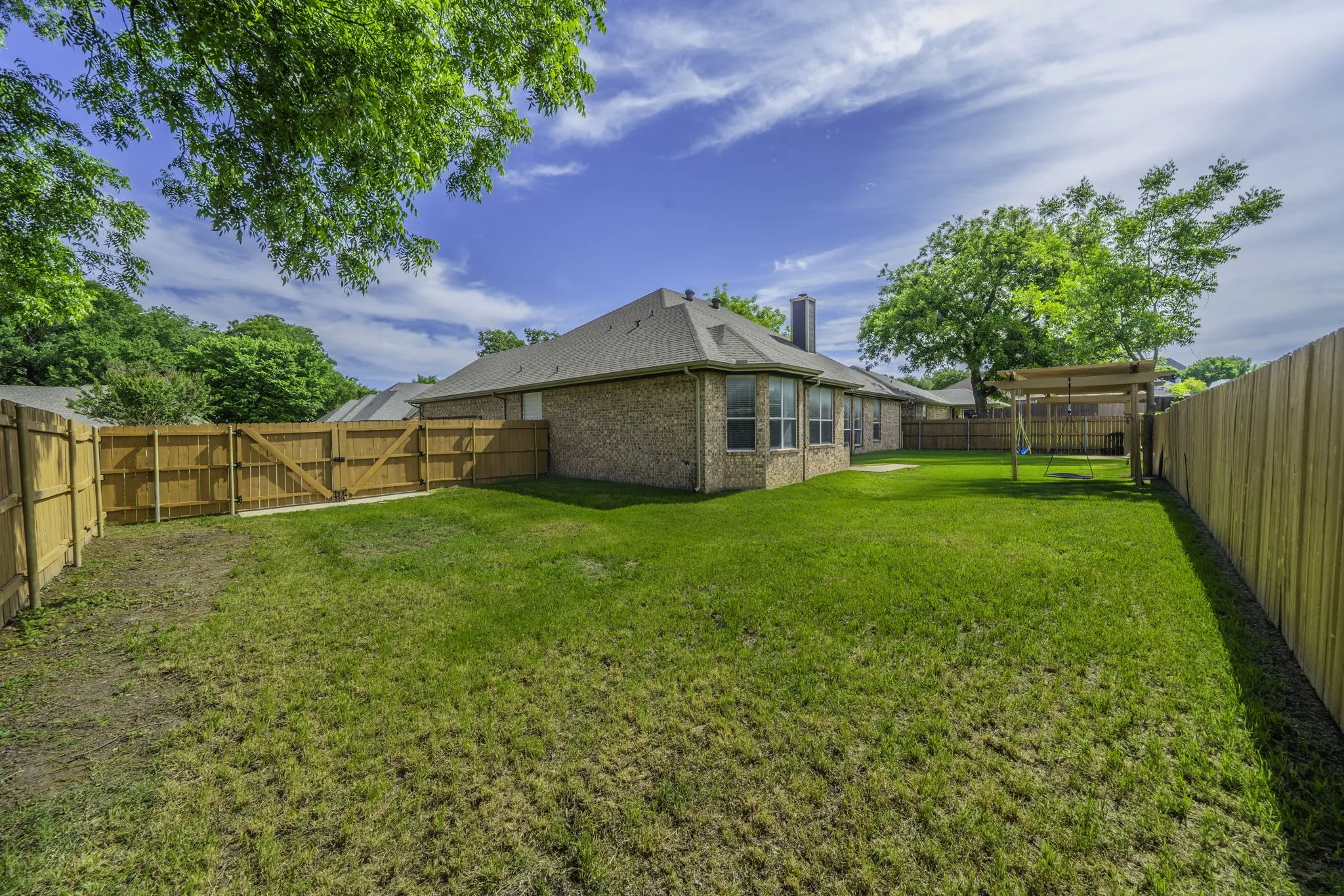 Single Family Residence For Sale in Parker County , 2114 Sagewood Drive, Weatherford, Texas 76087, 5 Bedroom, 3 Bathroom, 2 Garage spaces, 2,626 Sqft, built in 1999, mls#21270567, Real Estate Agent in Weatherford, Homes For Sale in Parker county, Homes For Sale in Weatherford, Realtor in Weatherford Texas, Real Estate Brokerage Independent Realty Texas, Luminita Cordes Realtor