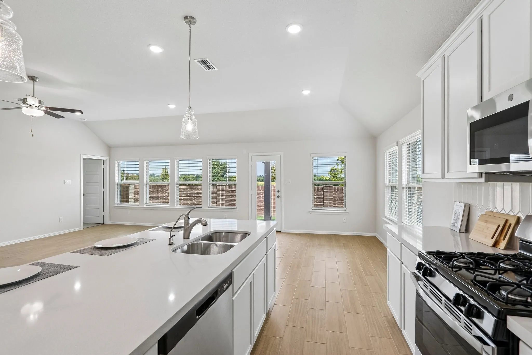 Single Family Residence For Sale in Denton County , 2900 Tamarack Lane, Denton, Texas 76226, 4 Bedroom, 3 Bathroom, 2 Garage spaces, 2,106 Sqft, built in 2026, mls#21249158, Real Estate Agent in Denton, Homes For Sale in Denton county, Homes For Sale in Denton, Realtor in Denton Texas, Real Estate Brokerage Independent Realty Texas, Luminita Cordes Realtor