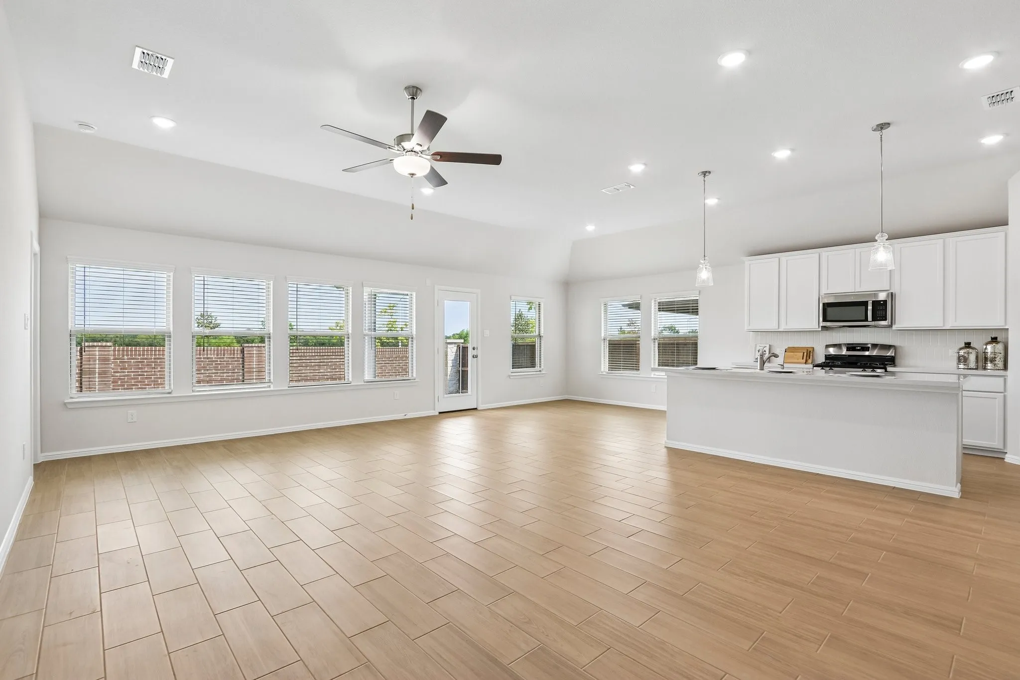 Single Family Residence For Sale in Denton County , 2900 Tamarack Lane, Denton, Texas 76226, 4 Bedroom, 3 Bathroom, 2 Garage spaces, 2,106 Sqft, built in 2026, mls#21249158, Real Estate Agent in Denton, Homes For Sale in Denton county, Homes For Sale in Denton, Realtor in Denton Texas, Real Estate Brokerage Independent Realty Texas, Luminita Cordes Realtor