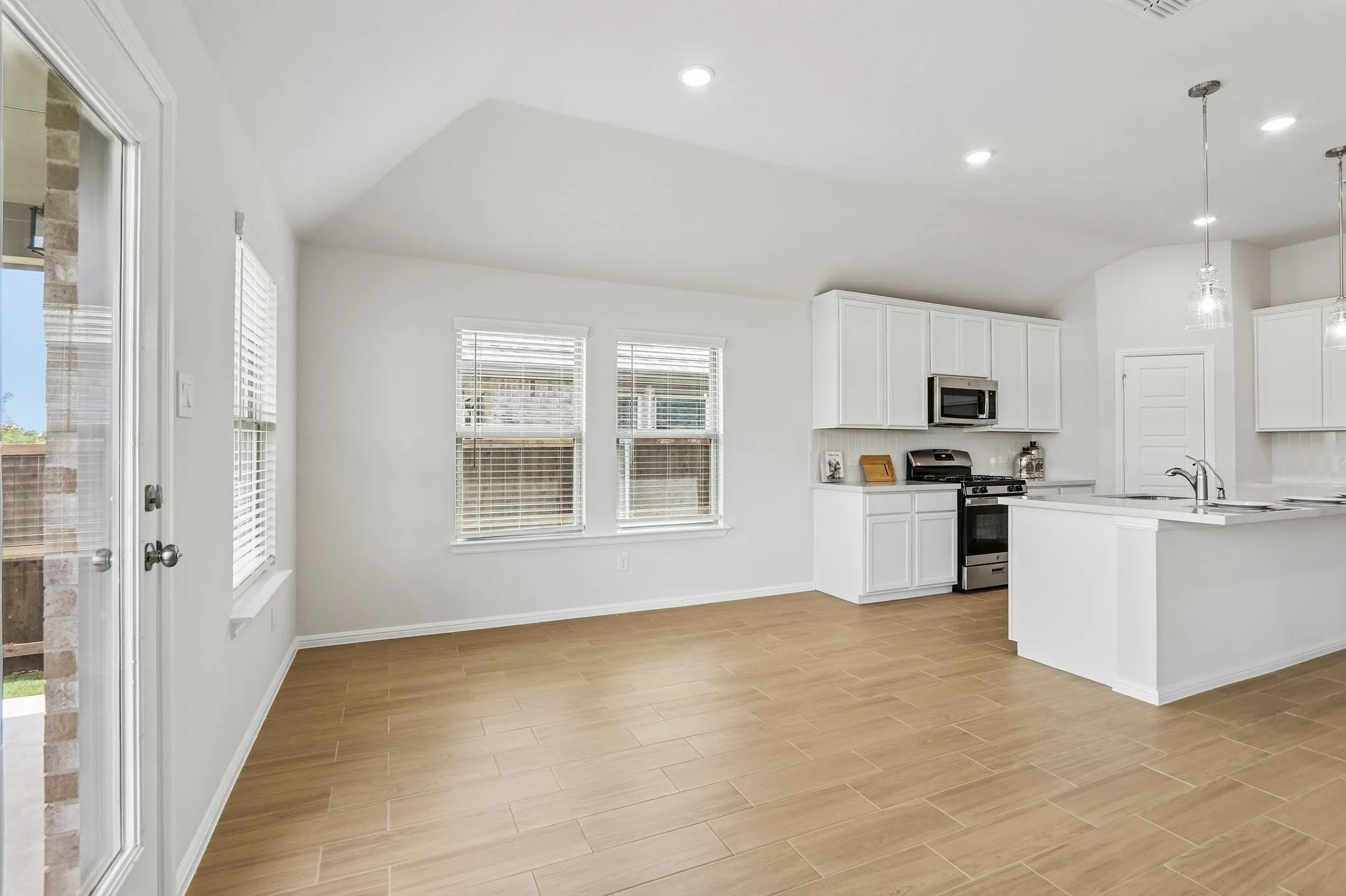 Single Family Residence For Sale in Denton County , 2900 Tamarack Lane, Denton, Texas 76226, 4 Bedroom, 3 Bathroom, 2 Garage spaces, 2,106 Sqft, built in 2026, mls#21249158, Real Estate Agent in Denton, Homes For Sale in Denton county, Homes For Sale in Denton, Realtor in Denton Texas, Real Estate Brokerage Independent Realty Texas, Luminita Cordes Realtor