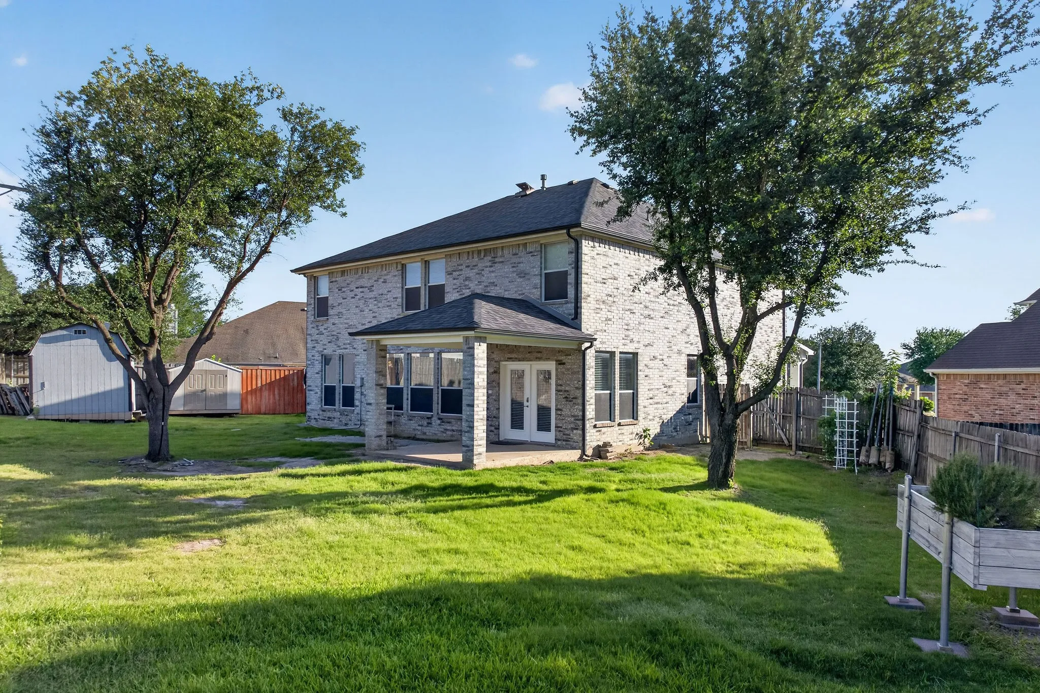Single Family Residence For Sale in Tarrant County , 5816 Hilton Head Drive, North Richland Hills, Texas 76180, 4 Bedroom, 3 Bathroom, 2 Garage spaces, 2,751 Sqft, built in 2004, mls#21275069, Real Estate Agent in North Richland Hills, Homes For Sale in Tarrant county, Homes For Sale in North Richland Hills, Realtor in North Richland Hills Texas, Real Estate Brokerage Independent Realty Texas, Luminita Cordes Realtor