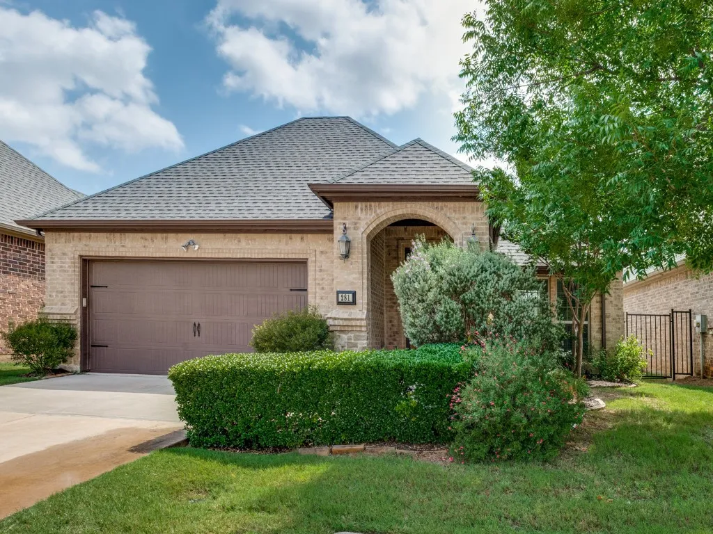 Condominium For Sale in Tarrant County , 281 Tulip Way, Keller, Texas 76248, 2 Bedroom, 2 Bathroom, 2 Garage spaces, 1,605 Sqft, built in 2013, mls#21276072, Real Estate Agent in Keller, Homes For Sale in Tarrant county, Homes For Sale in Keller, Realtor in Keller Texas, Real Estate Brokerage Independent Realty Texas, Luminita Cordes Realtor