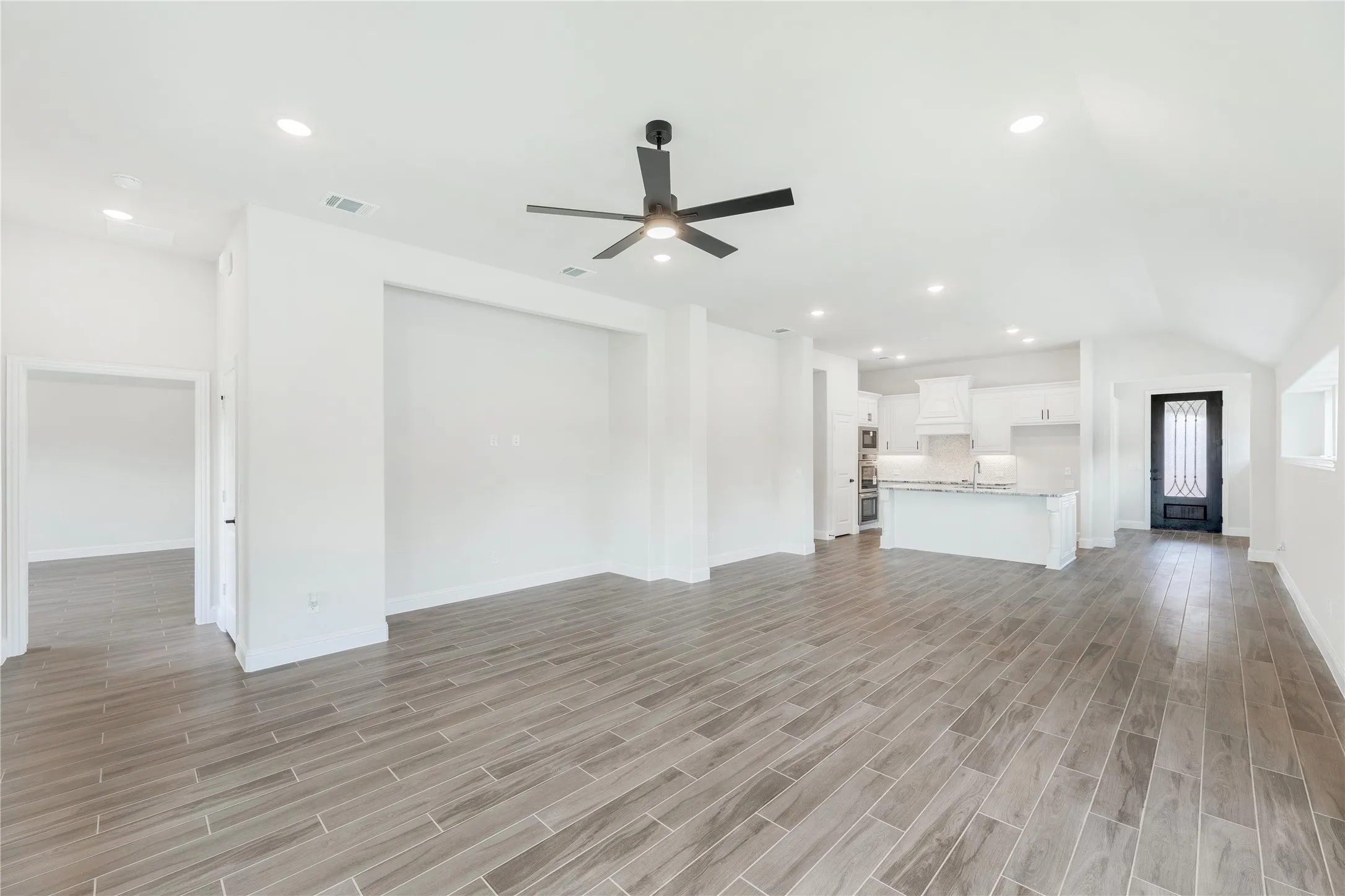 Single Family Residence For Sale in Fannin County , 1269 Emily Drive, Trenton, Texas 75490, 3 Bedroom, 2 Bathroom, 2 Garage spaces, 1,840 Sqft, built in 2026, mls#21276623, Real Estate Agent in Trenton, Homes For Sale in Fannin county, Homes For Sale in Trenton, Realtor in Trenton Texas, Real Estate Brokerage Independent Realty Texas, Luminita Cordes Realtor