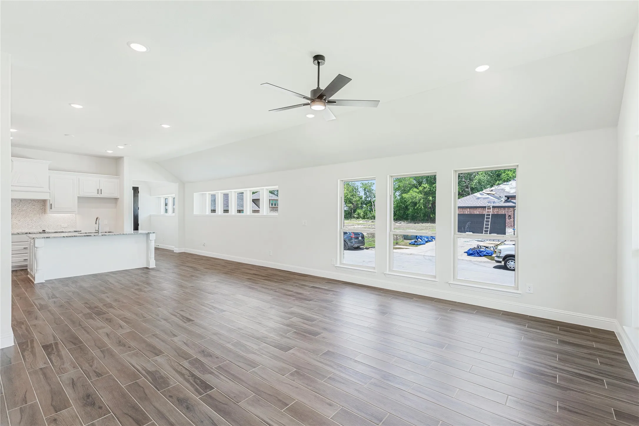 Single Family Residence For Sale in Fannin County , 1269 Emily Drive, Trenton, Texas 75490, 3 Bedroom, 2 Bathroom, 2 Garage spaces, 1,840 Sqft, built in 2026, mls#21276623, Real Estate Agent in Trenton, Homes For Sale in Fannin county, Homes For Sale in Trenton, Realtor in Trenton Texas, Real Estate Brokerage Independent Realty Texas, Luminita Cordes Realtor