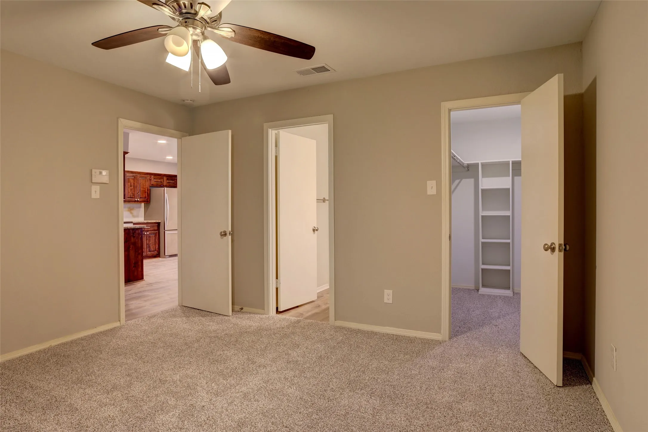 Duplex For Sale in Denton County , 707 & 711 Wolftrap Drive, Denton, Texas 76209, 6 Bedroom, 4 Bathroom, 2 Garage spaces, 2,692 Sqft, built in 1984, mls#21271761, Real Estate Agent in Denton, Homes For Sale in Denton county, Homes For Sale in Denton, Realtor in Denton Texas, Real Estate Brokerage Independent Realty Texas, Luminita Cordes Realtor