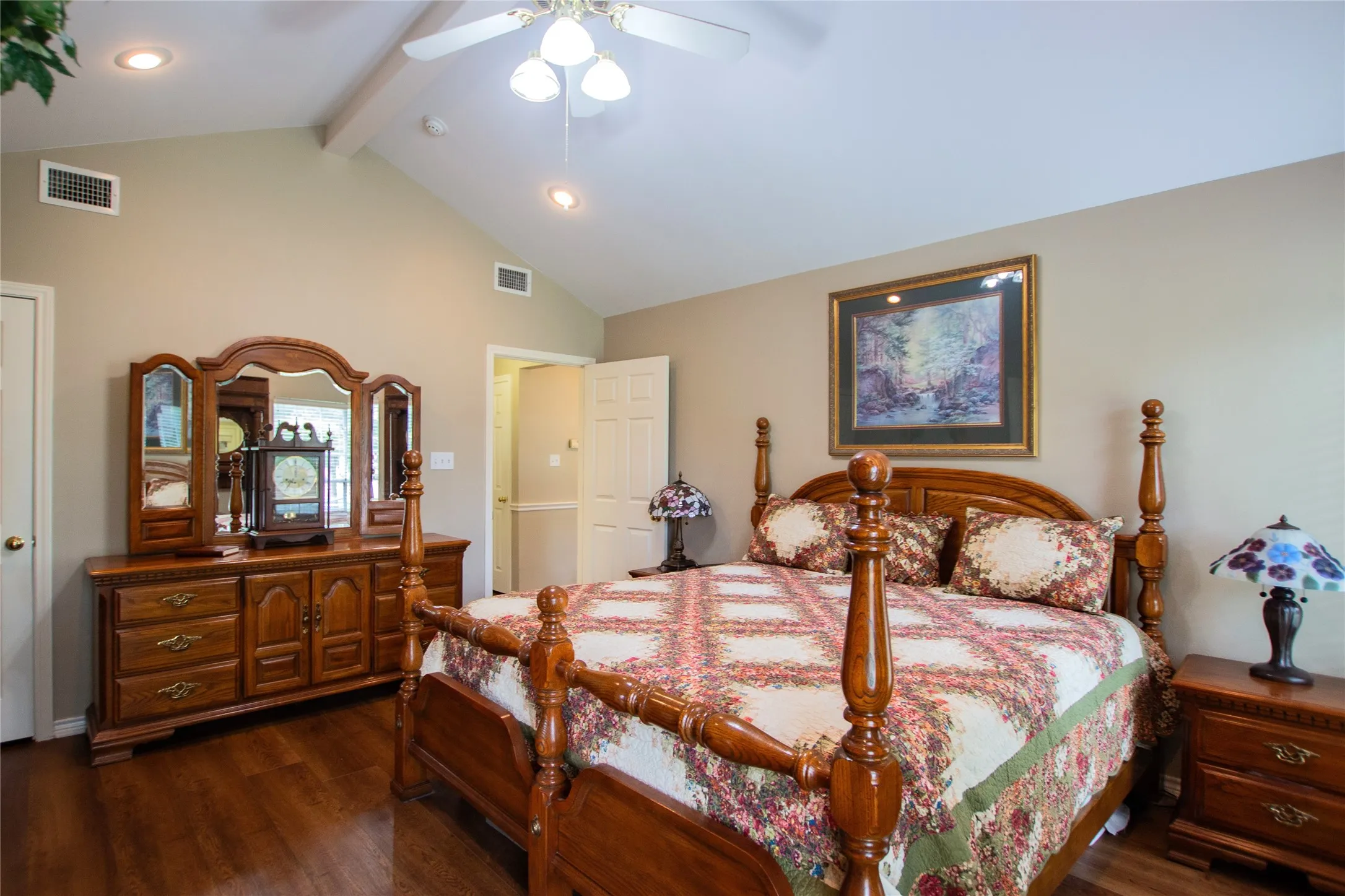 Single Family Residence For Sale in Smith County , 10775 County Road 214, Tyler, Texas 75707, 3 Bedroom, 4 Bathroom, Garage spaces, 1,866 Sqft, built in 2002, mls#21276397, Real Estate Agent in Tyler, Homes For Sale in Smith county, Homes For Sale in Tyler, Realtor in Tyler Texas, Real Estate Brokerage Independent Realty Texas, Luminita Cordes Realtor