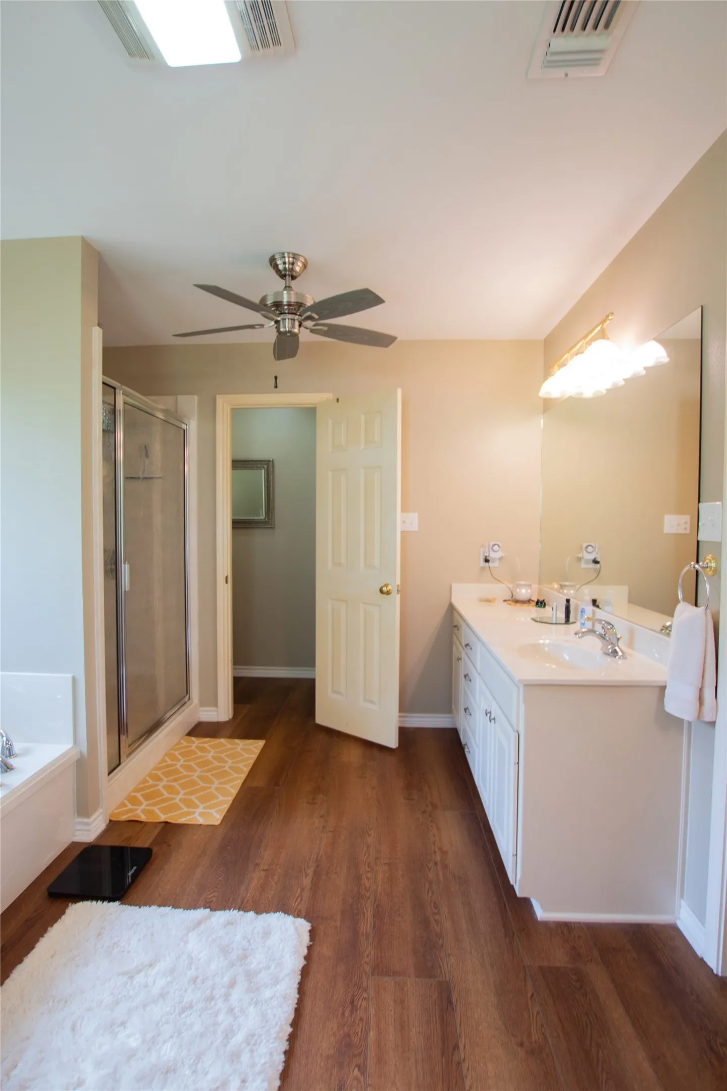 Single Family Residence For Sale in Smith County , 10775 County Road 214, Tyler, Texas 75707, 3 Bedroom, 4 Bathroom, Garage spaces, 1,866 Sqft, built in 2002, mls#21276397, Real Estate Agent in Tyler, Homes For Sale in Smith county, Homes For Sale in Tyler, Realtor in Tyler Texas, Real Estate Brokerage Independent Realty Texas, Luminita Cordes Realtor