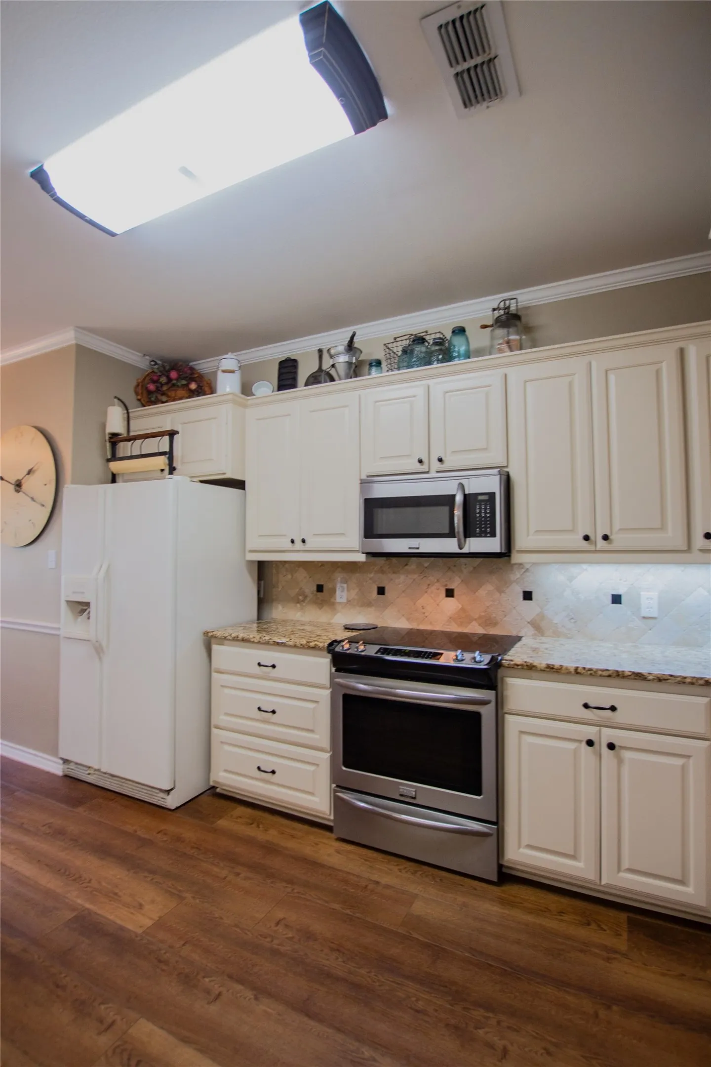 Single Family Residence For Sale in Smith County , 10775 County Road 214, Tyler, Texas 75707, 3 Bedroom, 4 Bathroom, Garage spaces, 1,866 Sqft, built in 2002, mls#21276397, Real Estate Agent in Tyler, Homes For Sale in Smith county, Homes For Sale in Tyler, Realtor in Tyler Texas, Real Estate Brokerage Independent Realty Texas, Luminita Cordes Realtor