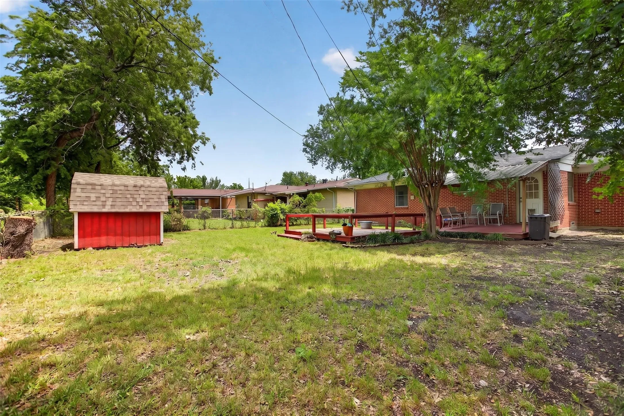 Single Family Residence For Sale in Dallas County , 1619 Longview Street, Mesquite, Texas 75149, 3 Bedroom, 2 Bathroom, 1 Garage spaces, 1,160 Sqft, built in 1955, Price $210,000, mls#21268982, Real Estate Agent in Mesquite, Homes For Sale in Dallas county, Homes For Sale in Mesquite, Realtor in Mesquite Texas, Real Estate Brokerage Independent Realty Texas, Luminita Cordes Realtor