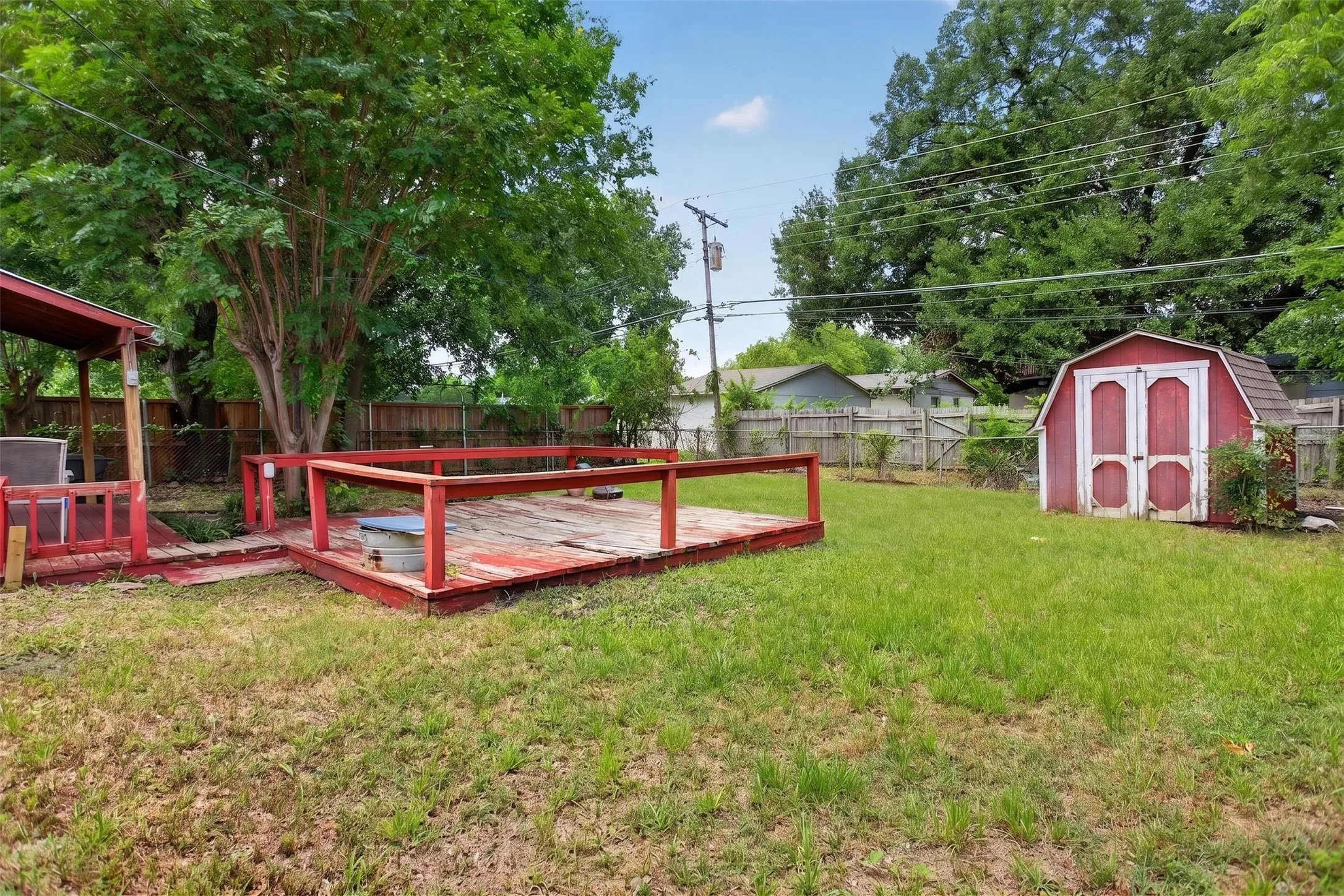 Single Family Residence For Sale in Dallas County , 1619 Longview Street, Mesquite, Texas 75149, 3 Bedroom, 2 Bathroom, 1 Garage spaces, 1,160 Sqft, built in 1955, Price $210,000, mls#21268982, Real Estate Agent in Mesquite, Homes For Sale in Dallas county, Homes For Sale in Mesquite, Realtor in Mesquite Texas, Real Estate Brokerage Independent Realty Texas, Luminita Cordes Realtor