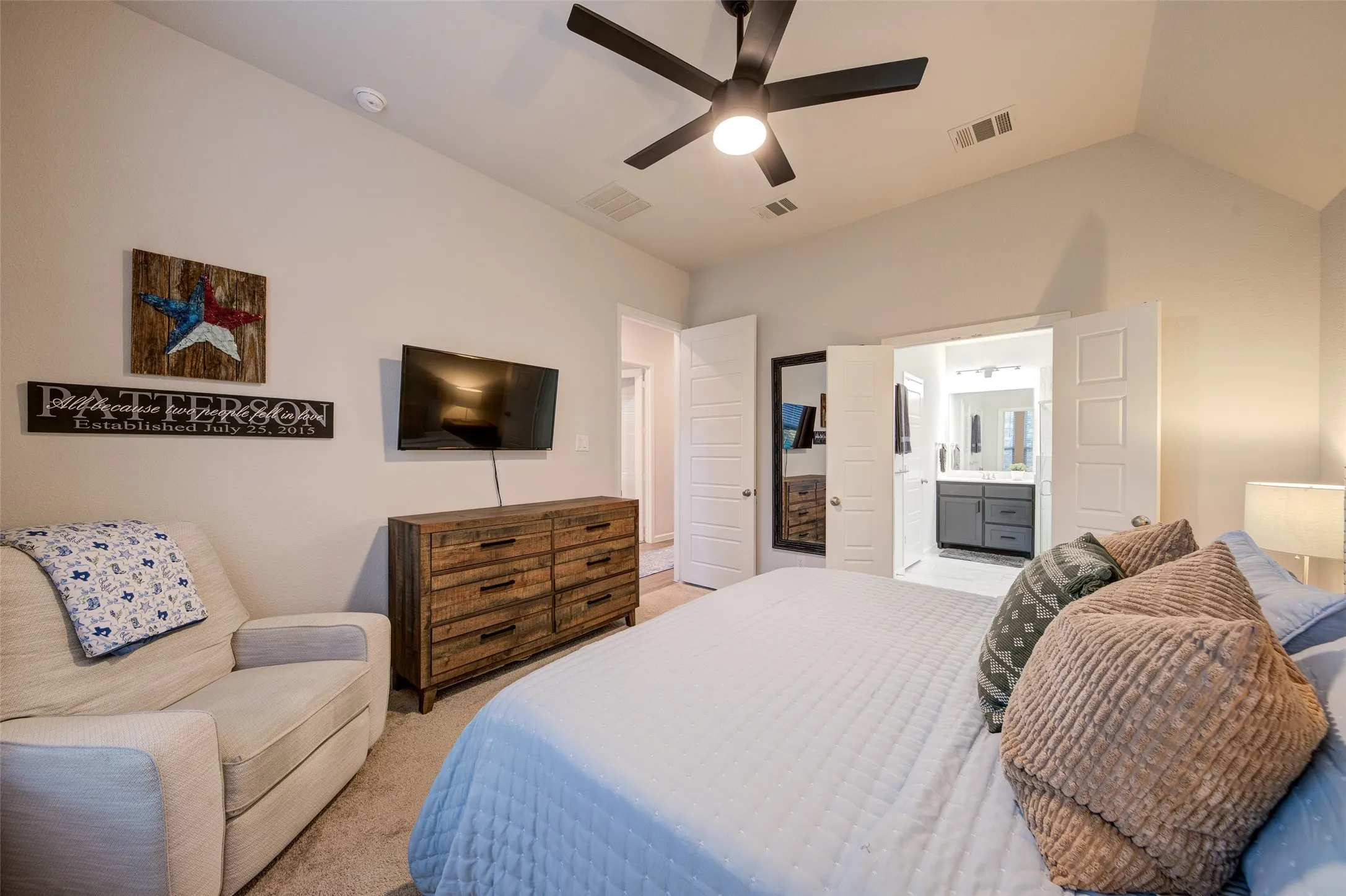 Large primary bedroom with ensuite