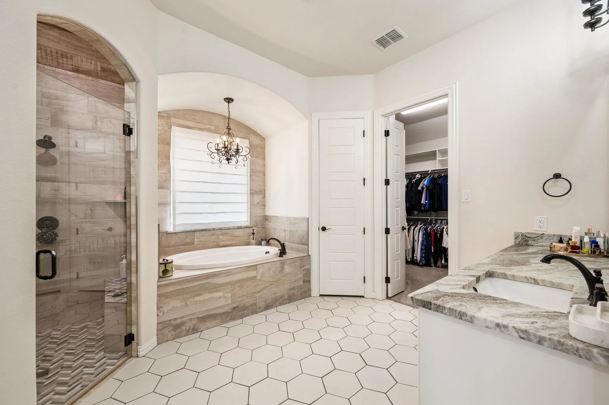 Single Family Residence For Sale in Denton County , 3608 Stardust Lane, Northlake, Texas 76226, 4 Bedroom, 3 Bathroom, 3 Garage spaces, 2,882 Sqft, built in 2020, mls#21274311, Real Estate Agent in Northlake, Homes For Sale in Denton county, Homes For Sale in Northlake, Realtor in Northlake Texas, Real Estate Brokerage Independent Realty Texas, Luminita Cordes Realtor