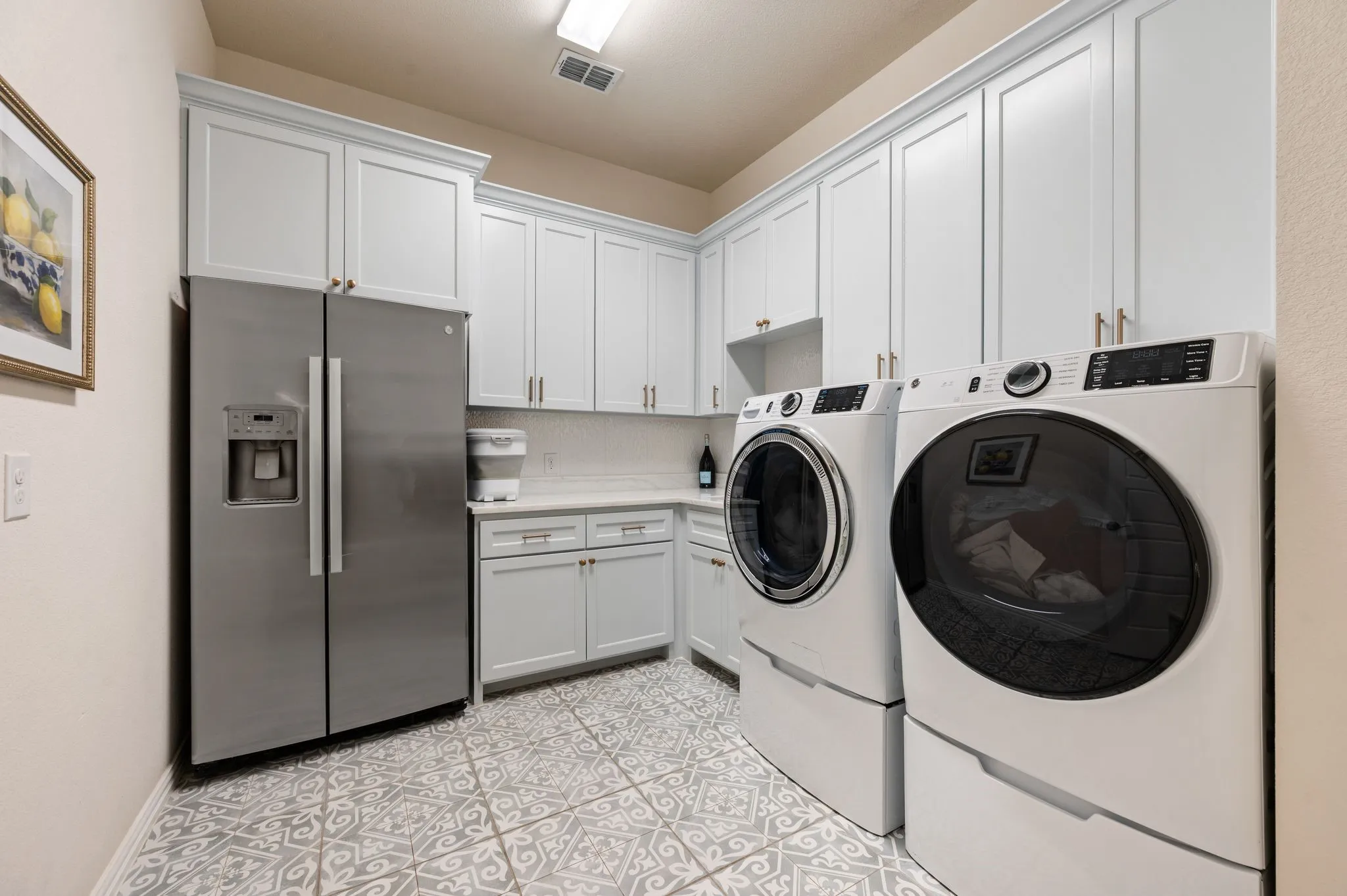 Single Family Residence For Sale in Denton County , 3608 Stardust Lane, Northlake, Texas 76226, 4 Bedroom, 3 Bathroom, 3 Garage spaces, 2,882 Sqft, built in 2020, mls#21274311, Real Estate Agent in Northlake, Homes For Sale in Denton county, Homes For Sale in Northlake, Realtor in Northlake Texas, Real Estate Brokerage Independent Realty Texas, Luminita Cordes Realtor