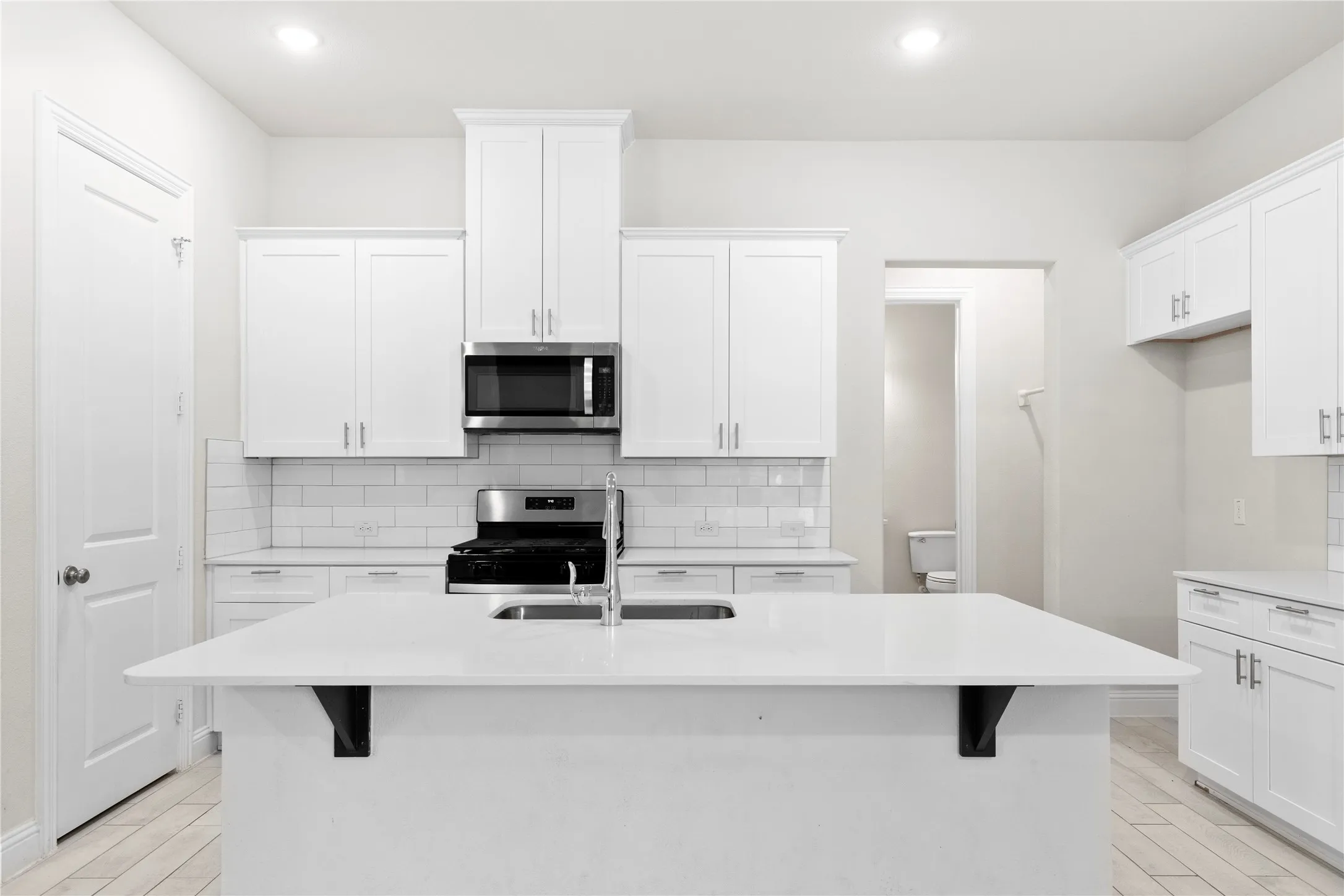 Townhouse For Sale in Collin County , 6228 Blythe Drive, Frisco, Texas 75035, 3 Bedroom, 3 Bathroom, 2 Garage spaces, 1,657 Sqft, built in 2021, mls#21276508, Real Estate Agent in Frisco, Homes For Sale in Collin county, Homes For Sale in Frisco, Realtor in Frisco Texas, Real Estate Brokerage Independent Realty Texas, Luminita Cordes Realtor