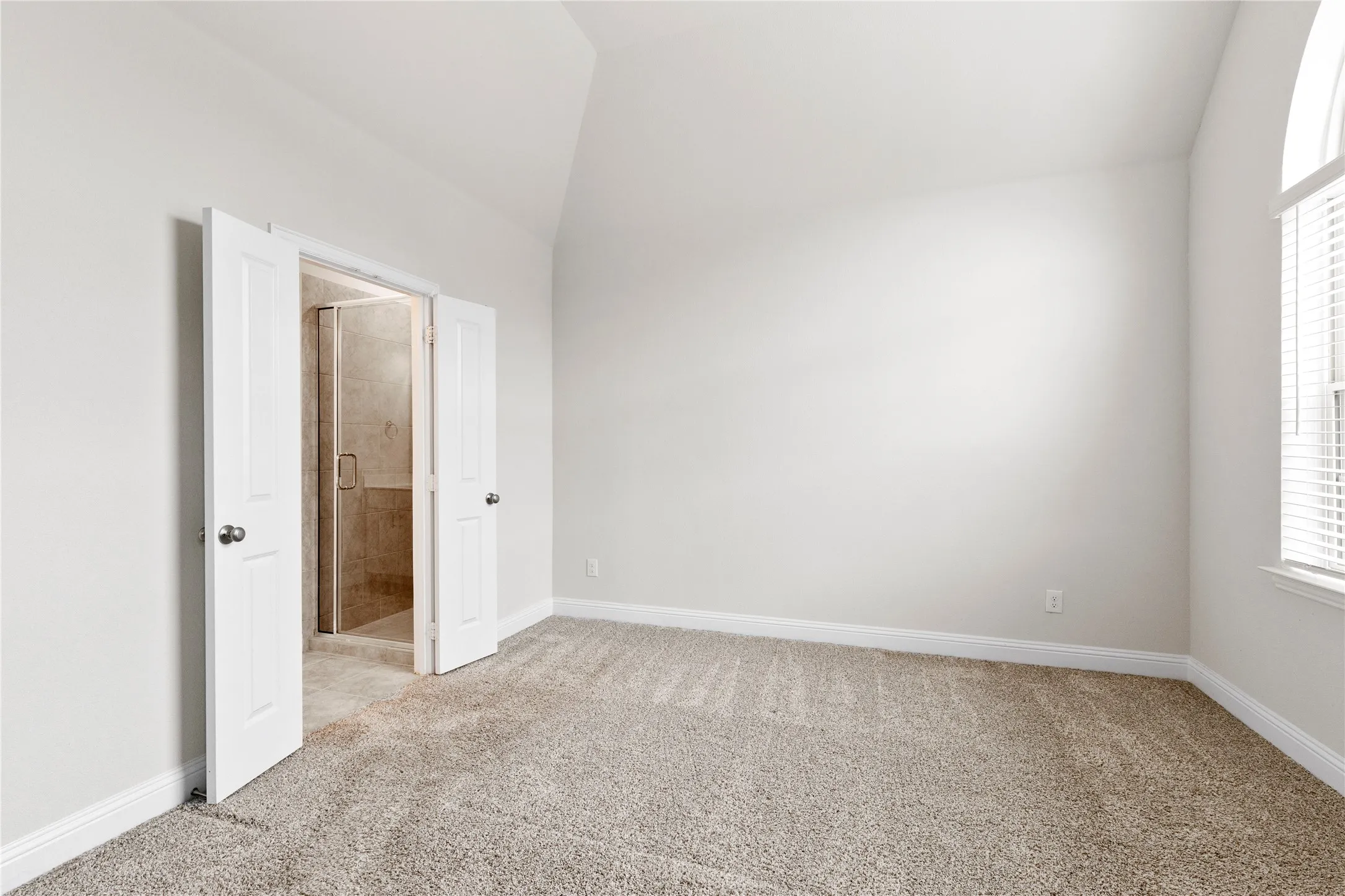 Townhouse For Sale in Collin County , 6228 Blythe Drive, Frisco, Texas 75035, 3 Bedroom, 3 Bathroom, 2 Garage spaces, 1,657 Sqft, built in 2021, mls#21276508, Real Estate Agent in Frisco, Homes For Sale in Collin county, Homes For Sale in Frisco, Realtor in Frisco Texas, Real Estate Brokerage Independent Realty Texas, Luminita Cordes Realtor