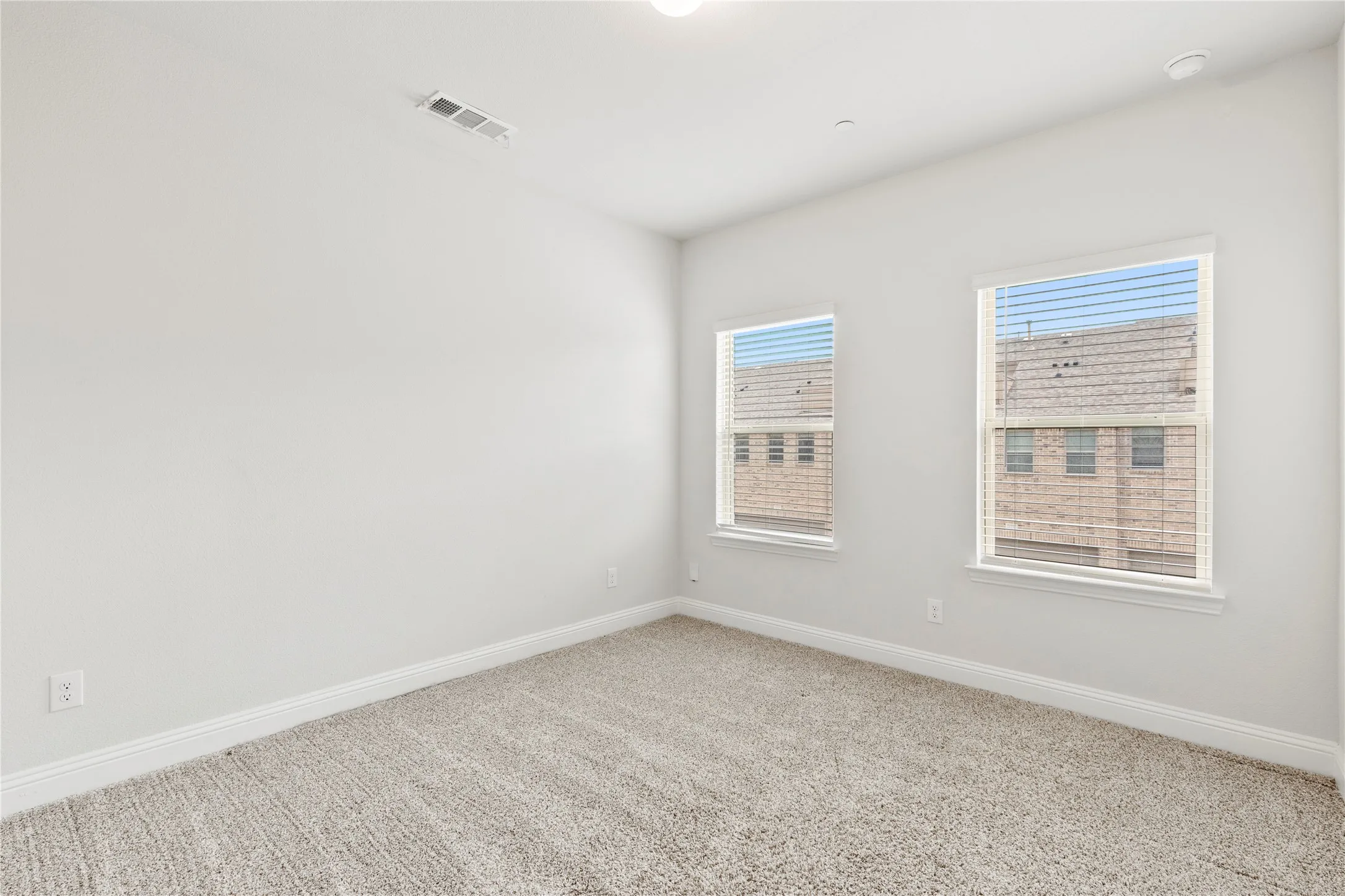 Townhouse For Sale in Collin County , 6228 Blythe Drive, Frisco, Texas 75035, 3 Bedroom, 3 Bathroom, 2 Garage spaces, 1,657 Sqft, built in 2021, mls#21276508, Real Estate Agent in Frisco, Homes For Sale in Collin county, Homes For Sale in Frisco, Realtor in Frisco Texas, Real Estate Brokerage Independent Realty Texas, Luminita Cordes Realtor