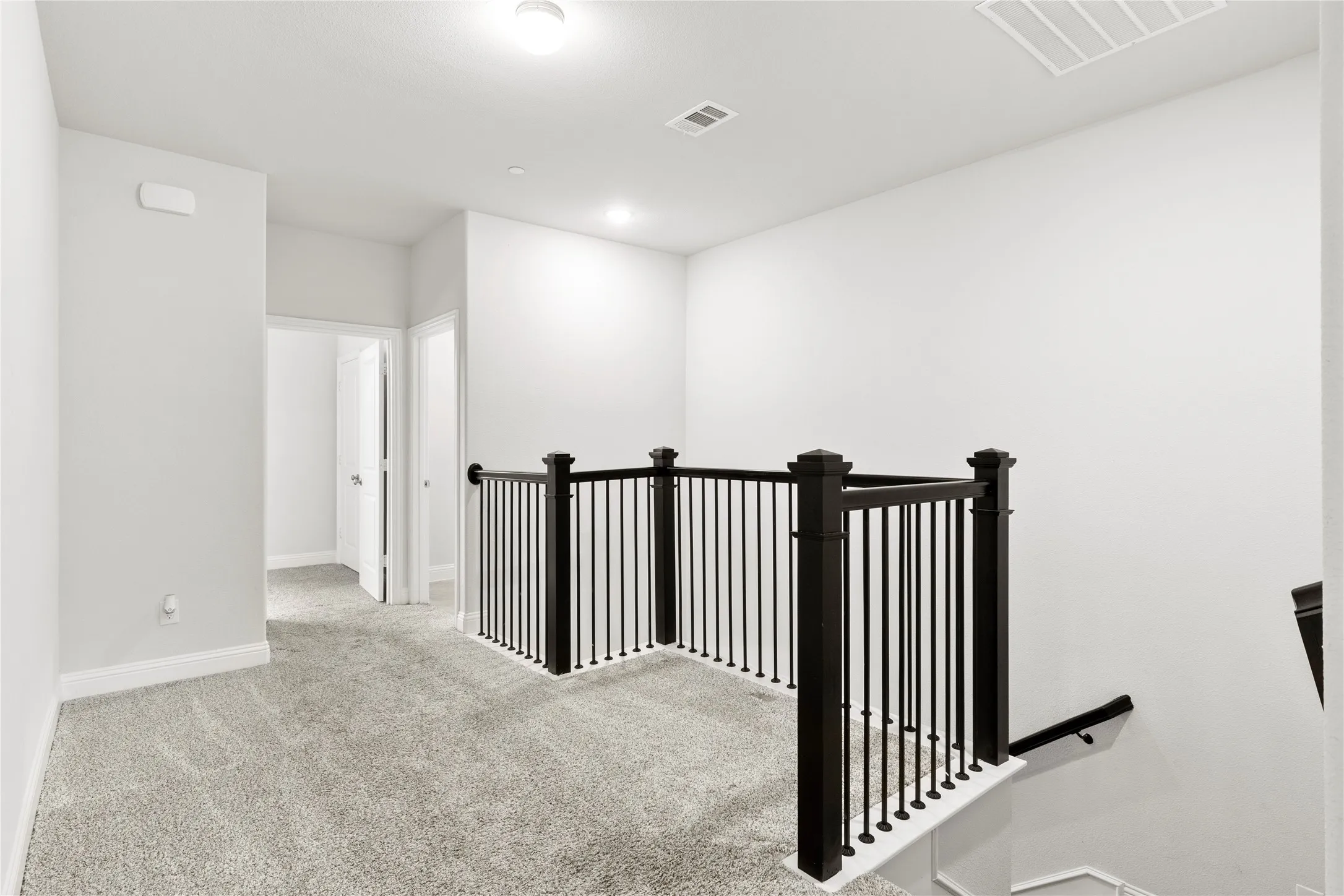 Townhouse For Sale in Collin County , 6228 Blythe Drive, Frisco, Texas 75035, 3 Bedroom, 3 Bathroom, 2 Garage spaces, 1,657 Sqft, built in 2021, mls#21276508, Real Estate Agent in Frisco, Homes For Sale in Collin county, Homes For Sale in Frisco, Realtor in Frisco Texas, Real Estate Brokerage Independent Realty Texas, Luminita Cordes Realtor