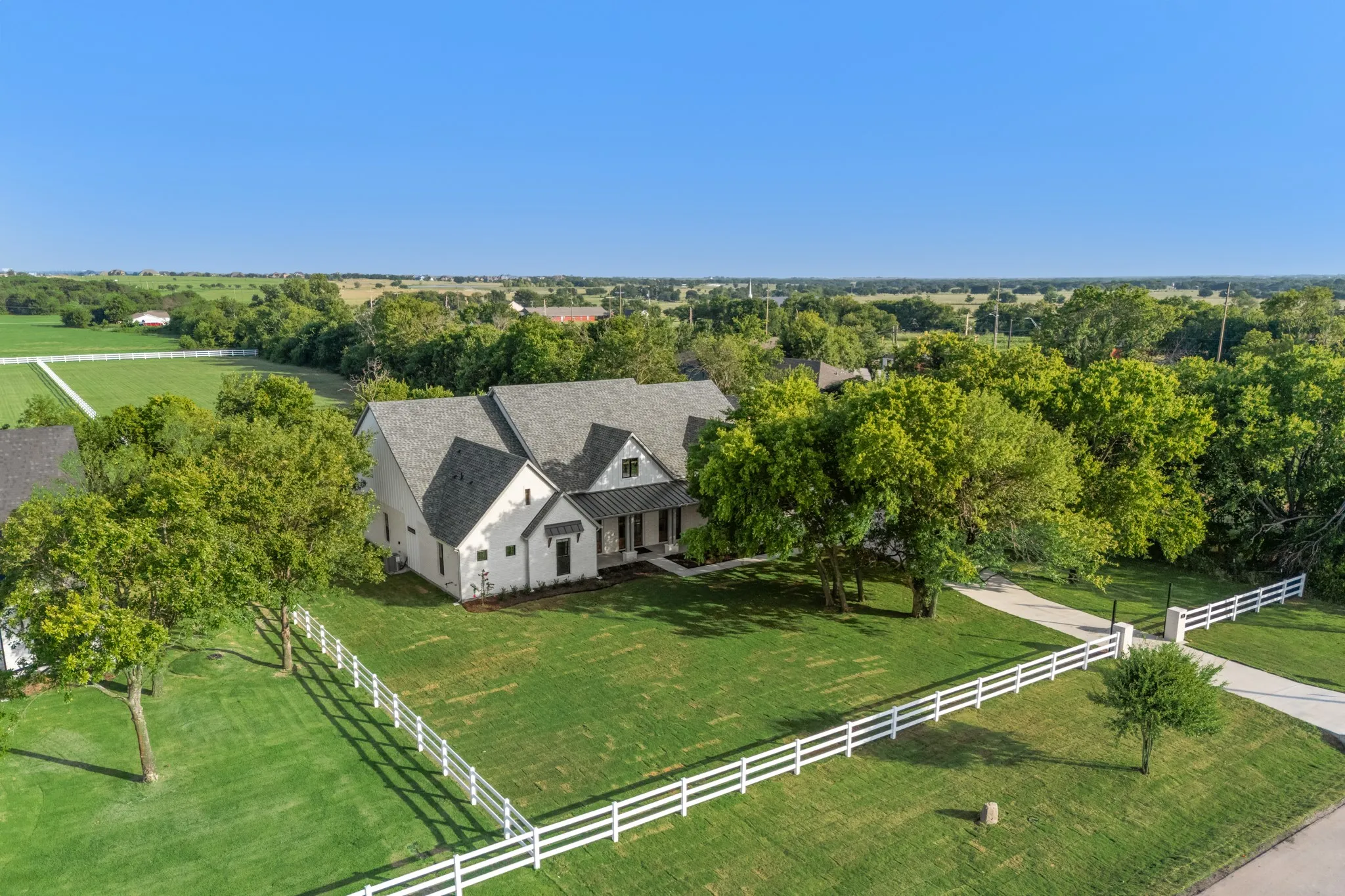Single Family Residence For Sale in Rockwall County , 153 League Road, Mclendon Chisholm, Texas 75032, 5 Bedroom, 5 Bathroom, 4 Garage spaces, 4,277 Sqft, built in 2026, mls#21276735, Real Estate Agent in Mclendon Chisholm, Homes For Sale in Rockwall county, Homes For Sale in Mclendon Chisholm, Realtor in Mclendon Chisholm Texas, Real Estate Brokerage Independent Realty Texas, Luminita Cordes Realtor