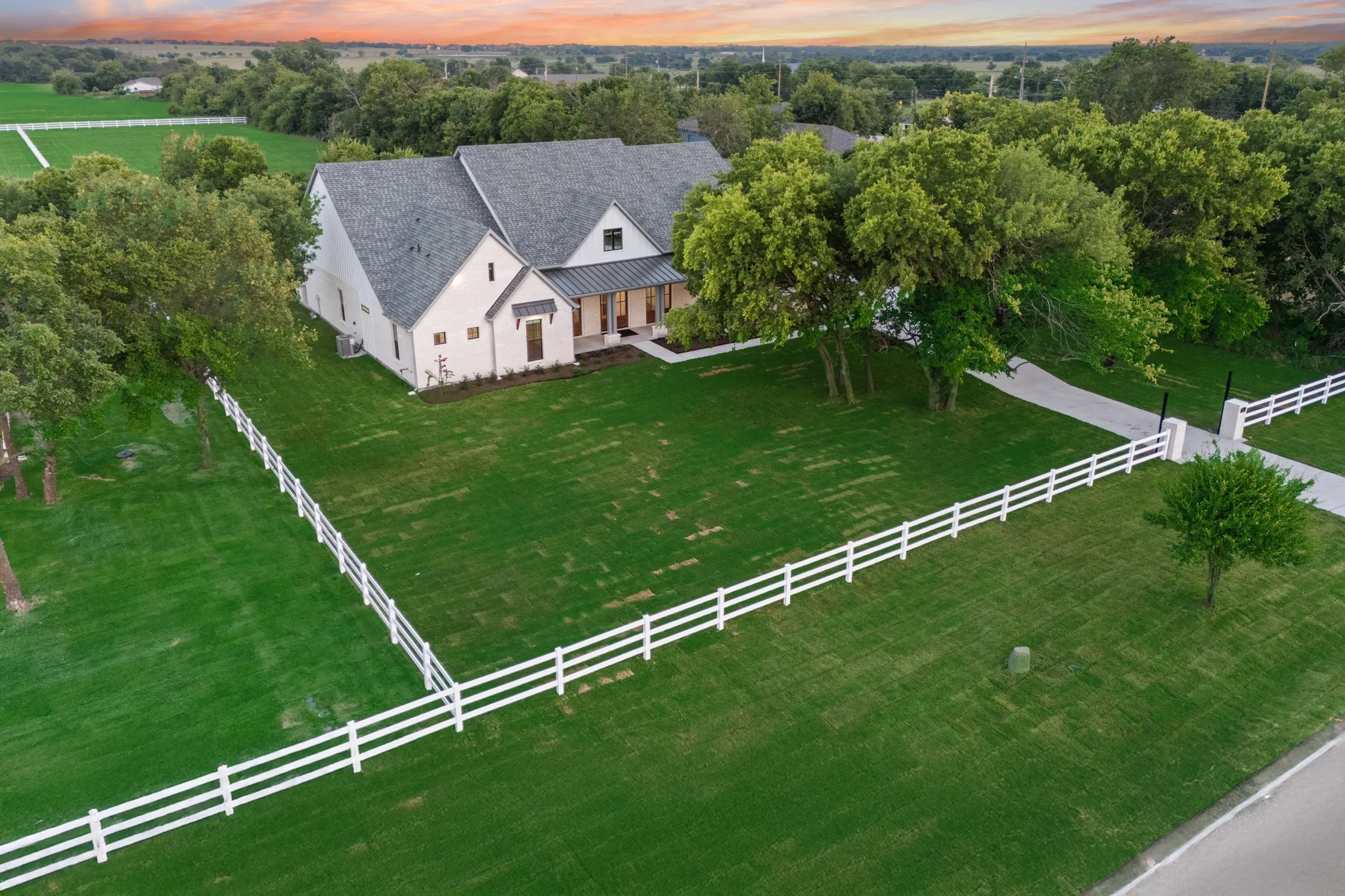 Single Family Residence For Sale in Rockwall County , 153 League Road, Mclendon Chisholm, Texas 75032, 5 Bedroom, 5 Bathroom, 4 Garage spaces, 4,277 Sqft, built in 2026, mls#21276735, Real Estate Agent in Mclendon Chisholm, Homes For Sale in Rockwall county, Homes For Sale in Mclendon Chisholm, Realtor in Mclendon Chisholm Texas, Real Estate Brokerage Independent Realty Texas, Luminita Cordes Realtor