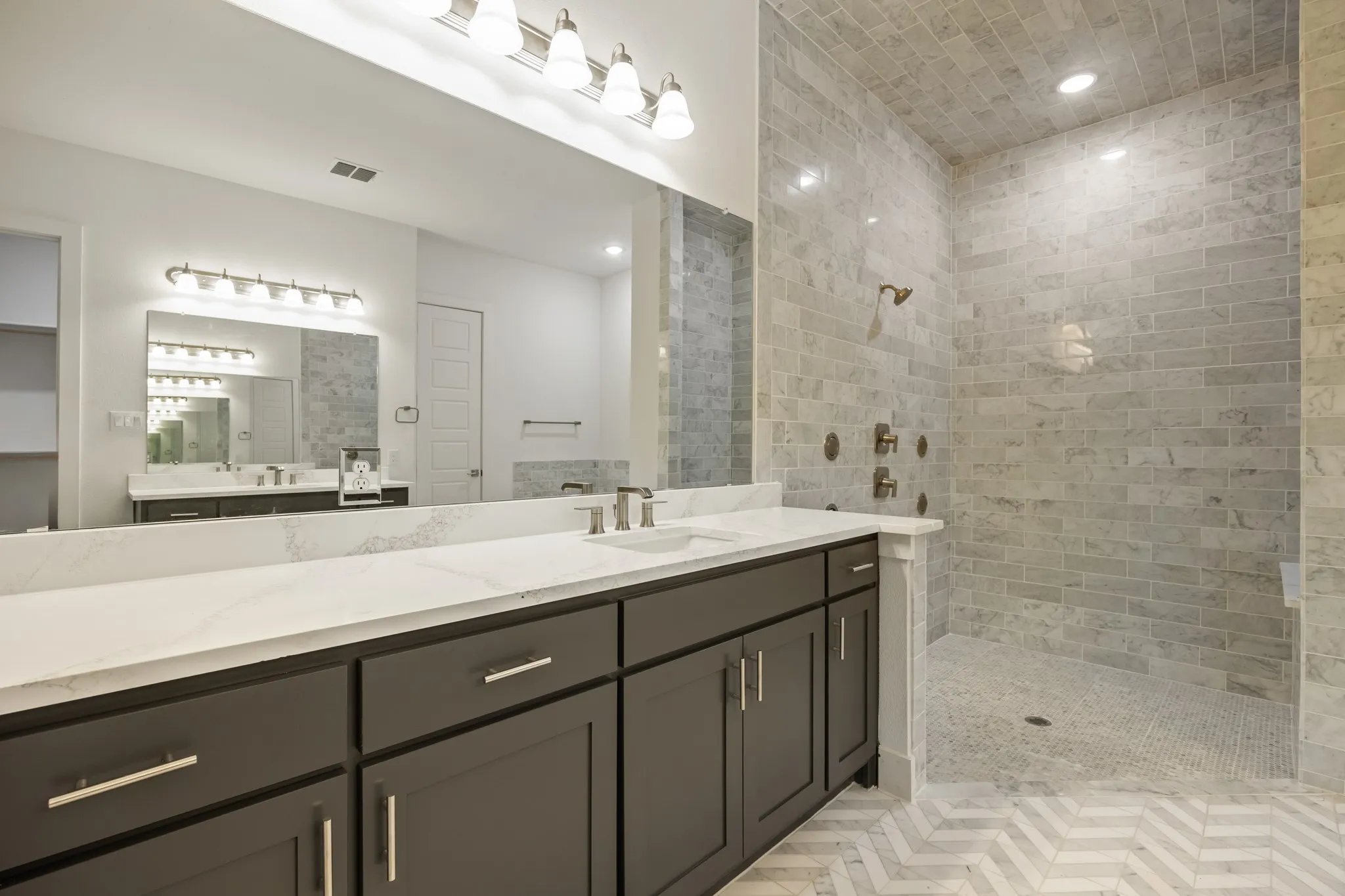 Single Family Residence For Sale in Rockwall County , 153 League Road, Mclendon Chisholm, Texas 75032, 5 Bedroom, 5 Bathroom, 4 Garage spaces, 4,277 Sqft, built in 2026, mls#21276735, Real Estate Agent in Mclendon Chisholm, Homes For Sale in Rockwall county, Homes For Sale in Mclendon Chisholm, Realtor in Mclendon Chisholm Texas, Real Estate Brokerage Independent Realty Texas, Luminita Cordes Realtor