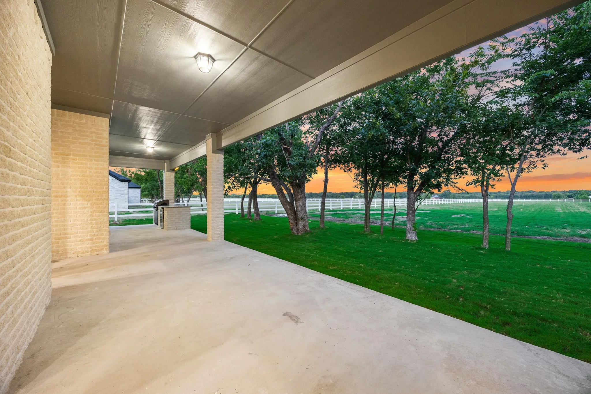 Single Family Residence For Sale in Rockwall County , 153 League Road, Mclendon Chisholm, Texas 75032, 5 Bedroom, 5 Bathroom, 4 Garage spaces, 4,277 Sqft, built in 2026, mls#21276735, Real Estate Agent in Mclendon Chisholm, Homes For Sale in Rockwall county, Homes For Sale in Mclendon Chisholm, Realtor in Mclendon Chisholm Texas, Real Estate Brokerage Independent Realty Texas, Luminita Cordes Realtor
