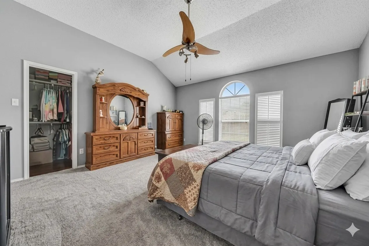 Single Family Residence For Sale in Tarrant County , 4024 Busch Gardens Drive, Fort Worth, Texas 76123, 3 Bedroom, 3 Bathroom, 2 Garage spaces, 2,172 Sqft, built in 1997, mls#21276748, Real Estate Agent in Fort Worth, Homes For Sale in Tarrant county, Homes For Sale in Fort Worth, Realtor in Fort Worth Texas, Real Estate Brokerage Independent Realty Texas, Luminita Cordes Realtor