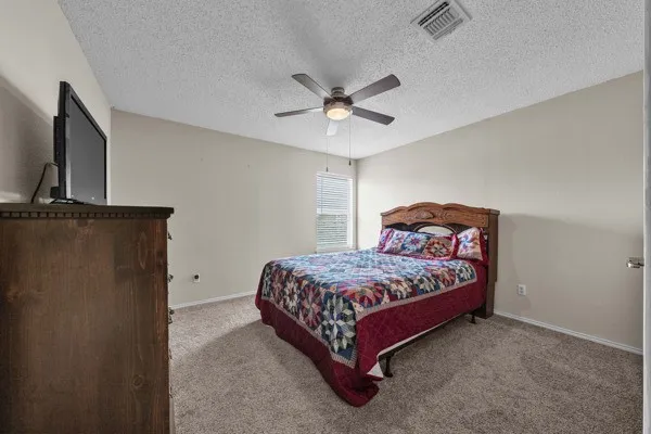 Single Family Residence For Sale in Tarrant County , 4024 Busch Gardens Drive, Fort Worth, Texas 76123, 3 Bedroom, 3 Bathroom, 2 Garage spaces, 2,172 Sqft, built in 1997, mls#21276748, Real Estate Agent in Fort Worth, Homes For Sale in Tarrant county, Homes For Sale in Fort Worth, Realtor in Fort Worth Texas, Real Estate Brokerage Independent Realty Texas, Luminita Cordes Realtor