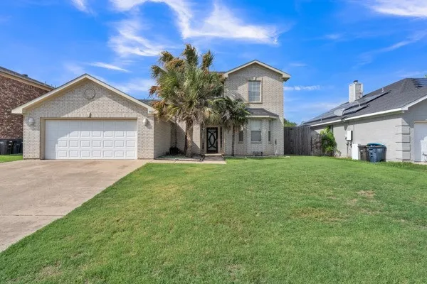 Single Family Residence For Sale in Tarrant County , 4024 Busch Gardens Drive, Fort Worth, Texas 76123, 3 Bedroom, 3 Bathroom, 2 Garage spaces, 2,172 Sqft, built in 1997, mls#21276748, Real Estate Agent in Fort Worth, Homes For Sale in Tarrant county, Homes For Sale in Fort Worth, Realtor in Fort Worth Texas, Real Estate Brokerage Independent Realty Texas, Luminita Cordes Realtor