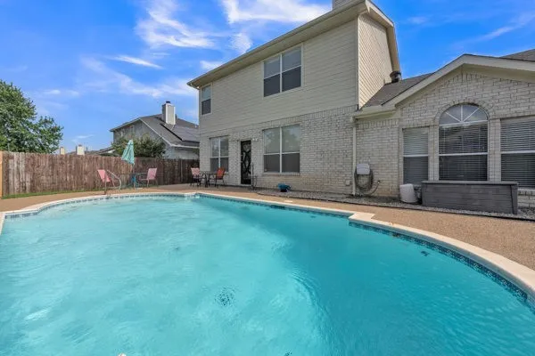 Single Family Residence For Sale in Tarrant County , 4024 Busch Gardens Drive, Fort Worth, Texas 76123, 3 Bedroom, 3 Bathroom, 2 Garage spaces, 2,172 Sqft, built in 1997, mls#21276748, Real Estate Agent in Fort Worth, Homes For Sale in Tarrant county, Homes For Sale in Fort Worth, Realtor in Fort Worth Texas, Real Estate Brokerage Independent Realty Texas, Luminita Cordes Realtor