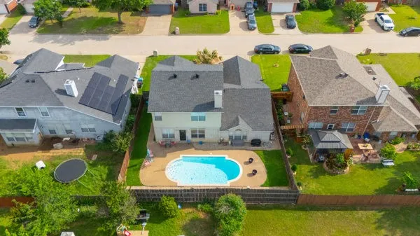 Single Family Residence For Sale in Tarrant County , 4024 Busch Gardens Drive, Fort Worth, Texas 76123, 3 Bedroom, 3 Bathroom, 2 Garage spaces, 2,172 Sqft, built in 1997, mls#21276748, Real Estate Agent in Fort Worth, Homes For Sale in Tarrant county, Homes For Sale in Fort Worth, Realtor in Fort Worth Texas, Real Estate Brokerage Independent Realty Texas, Luminita Cordes Realtor
