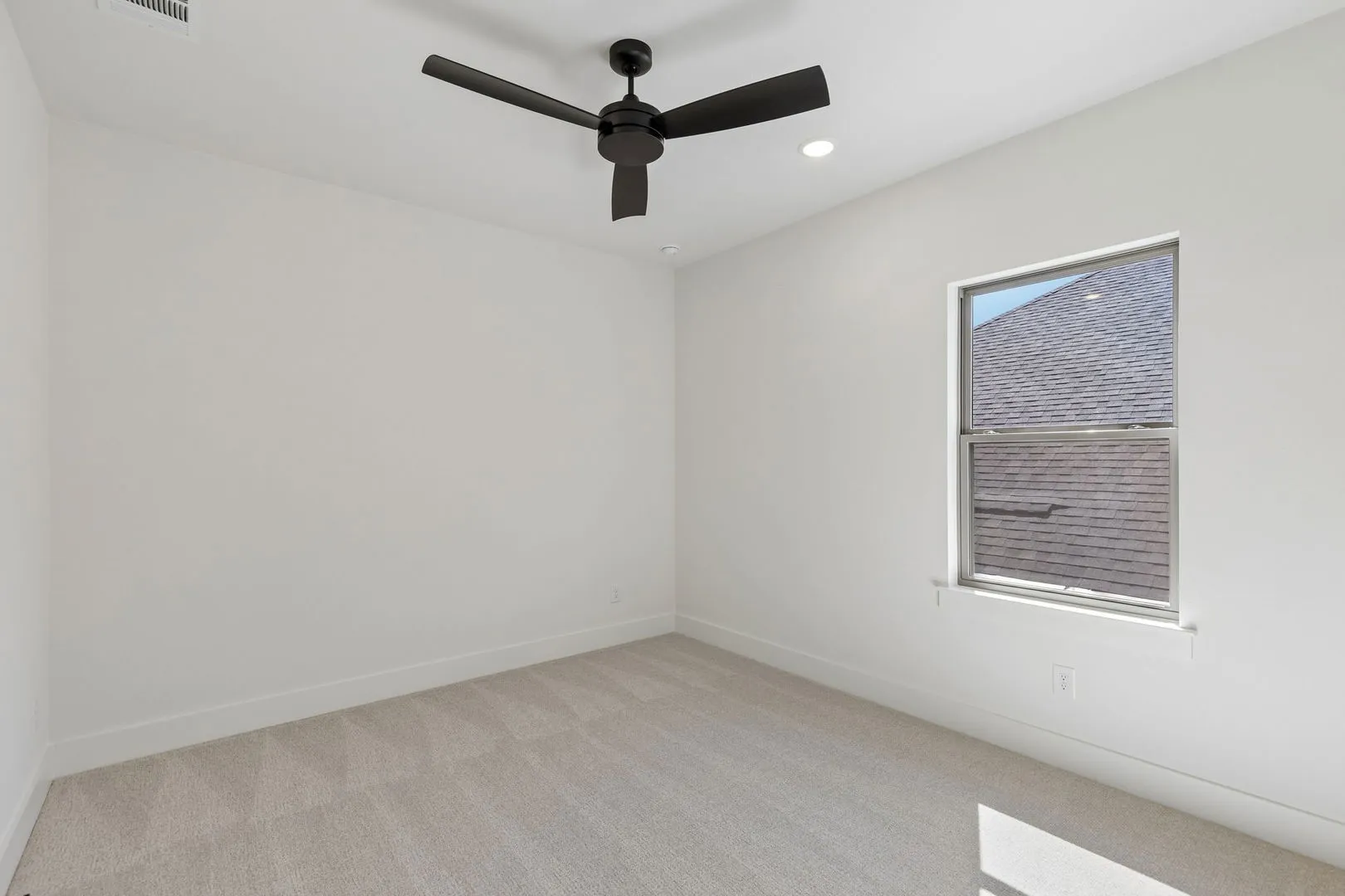 15-1021Keller_015
