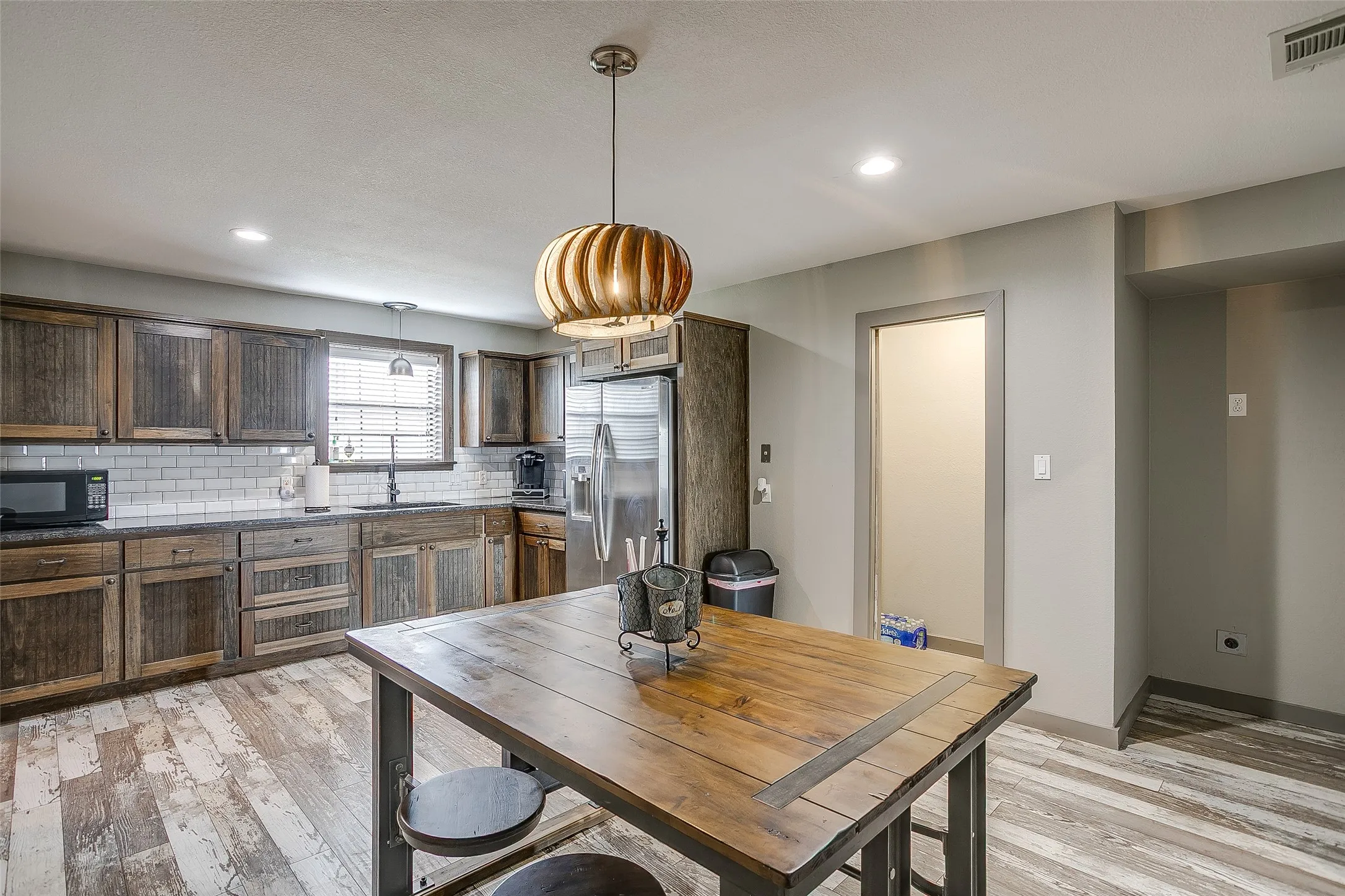 Industrial For Sale in Johnson County , 11733 FM 917, Alvarado, Texas 76009, 0, 0, Garage spaces, 0 Sqft, built in 1995, Price $1,550,000, mls#21276789, Real Estate Agent in Alvarado, Homes For Sale in Johnson county, Homes For Sale in Alvarado, Realtor in Alvarado Texas, Real Estate Brokerage Independent Realty Texas, Luminita Cordes Realtor