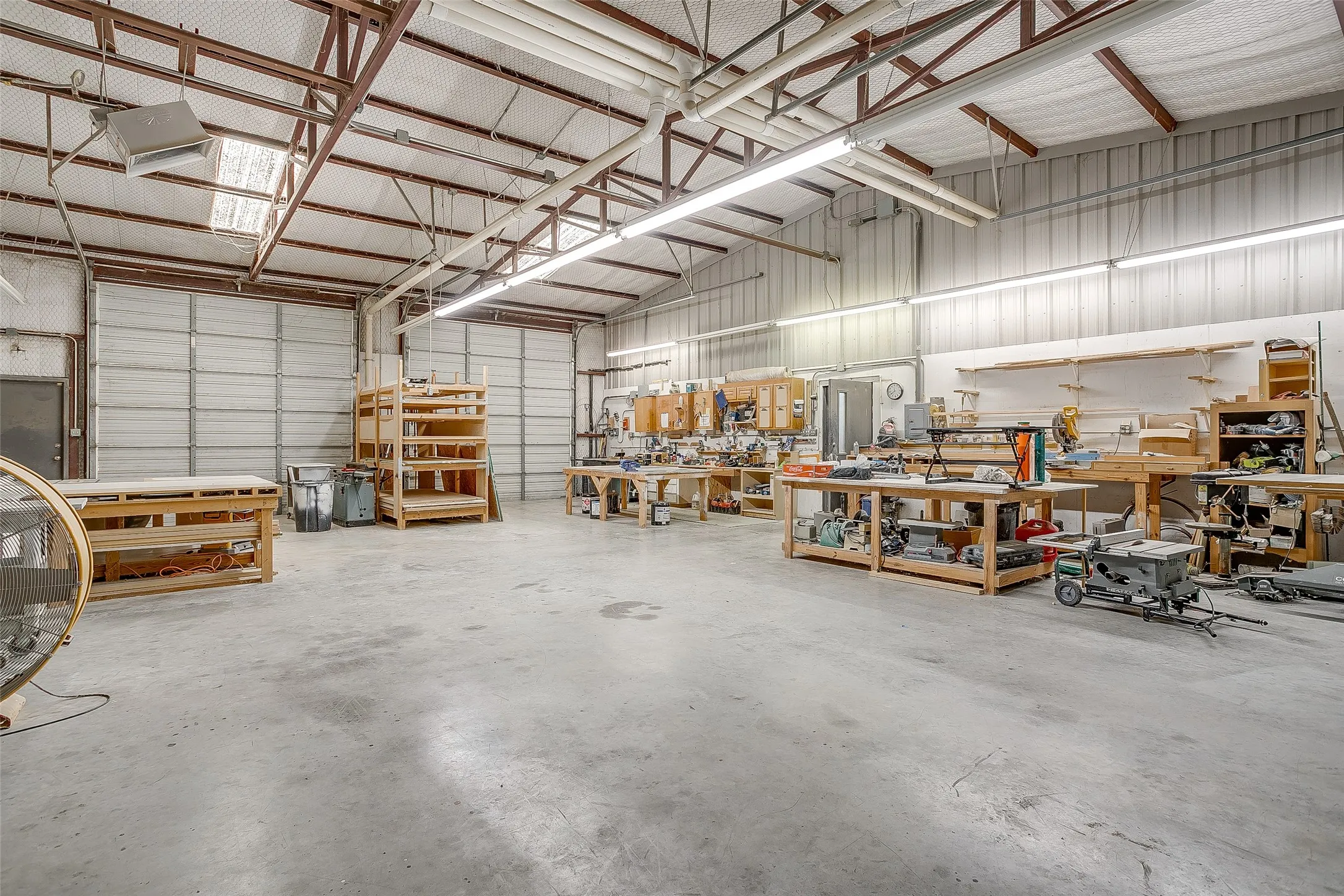 Industrial For Sale in Johnson County , 11733 FM 917, Alvarado, Texas 76009, 0, 0, Garage spaces, 0 Sqft, built in 1995, Price $1,550,000, mls#21276789, Real Estate Agent in Alvarado, Homes For Sale in Johnson county, Homes For Sale in Alvarado, Realtor in Alvarado Texas, Real Estate Brokerage Independent Realty Texas, Luminita Cordes Realtor