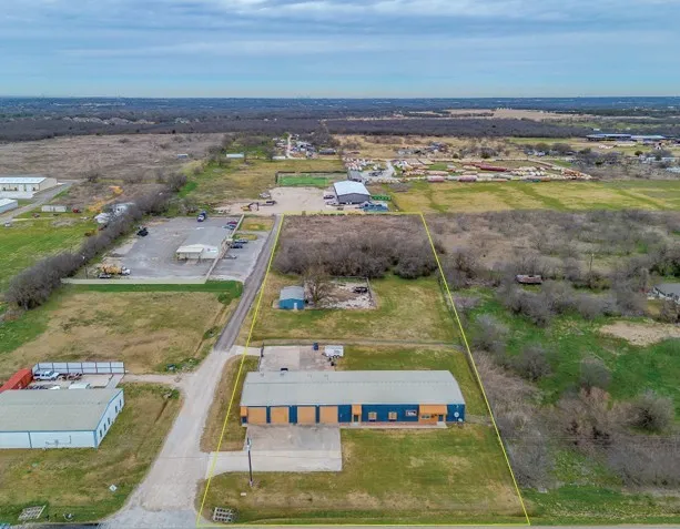 Industrial For Sale in Johnson County , 11733 FM 917, Alvarado, Texas 76009, 0, 0, Garage spaces, 0 Sqft, built in 1995, Price $1,550,000, mls#21276789, Real Estate Agent in Alvarado, Homes For Sale in Johnson county, Homes For Sale in Alvarado, Realtor in Alvarado Texas, Real Estate Brokerage Independent Realty Texas, Luminita Cordes Realtor